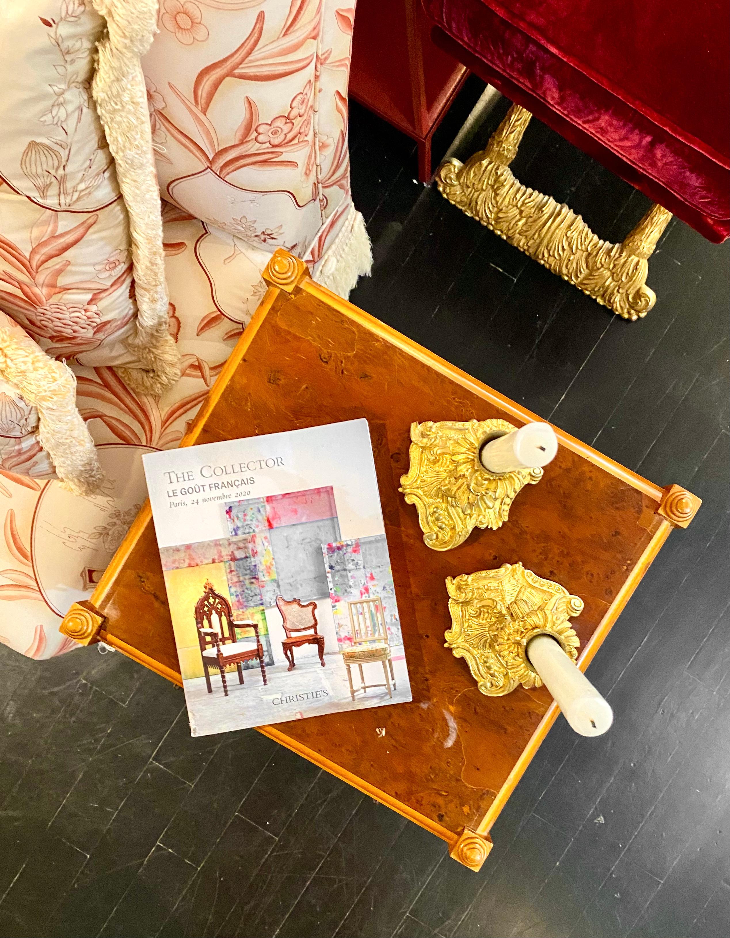 Table française à 2 étages en vente 5