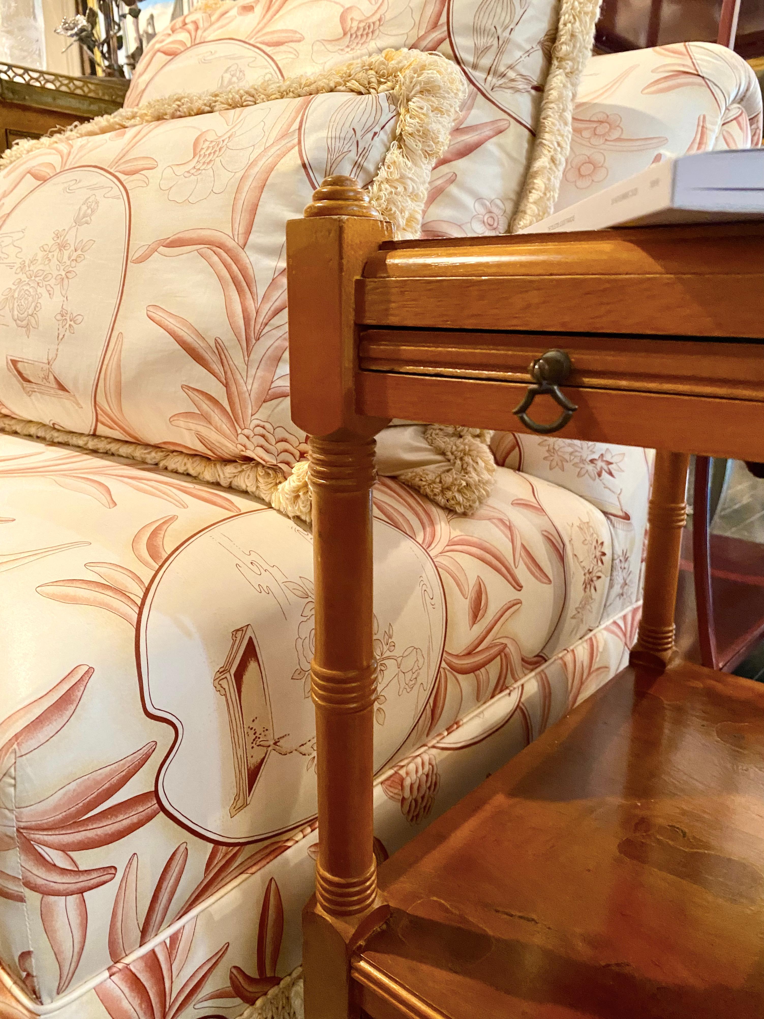 Table française à 2 étages en vente 10
