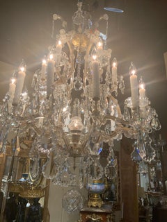 Lampadario francese a 20 luci in cristallo