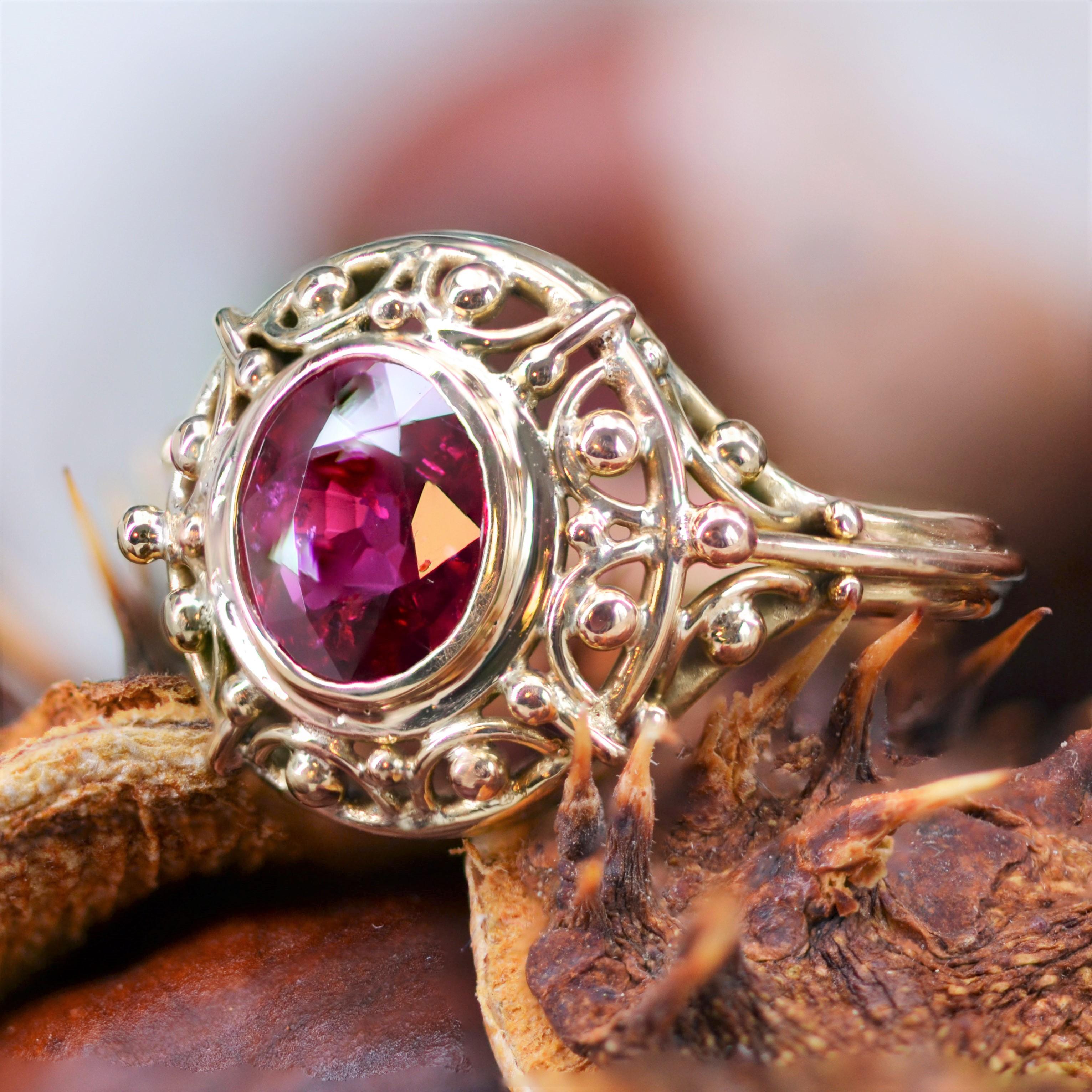 French 20th Century 1, 17 Carat Certified Natural Ruby 18 Karat Yellow Gold Ring For Sale 7