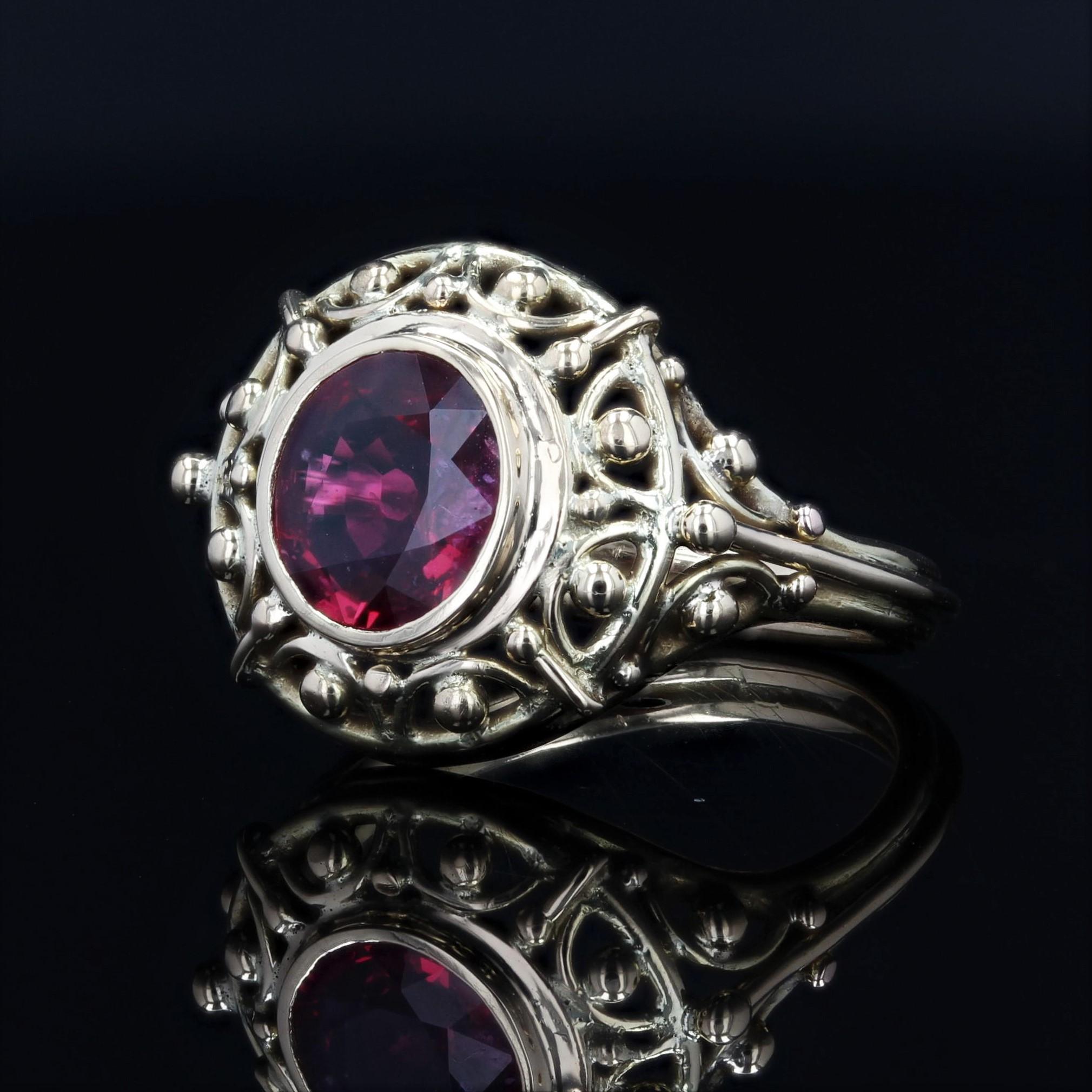 Women's French 20th Century 1, 17 Carat Certified Natural Ruby 18 Karat Yellow Gold Ring For Sale