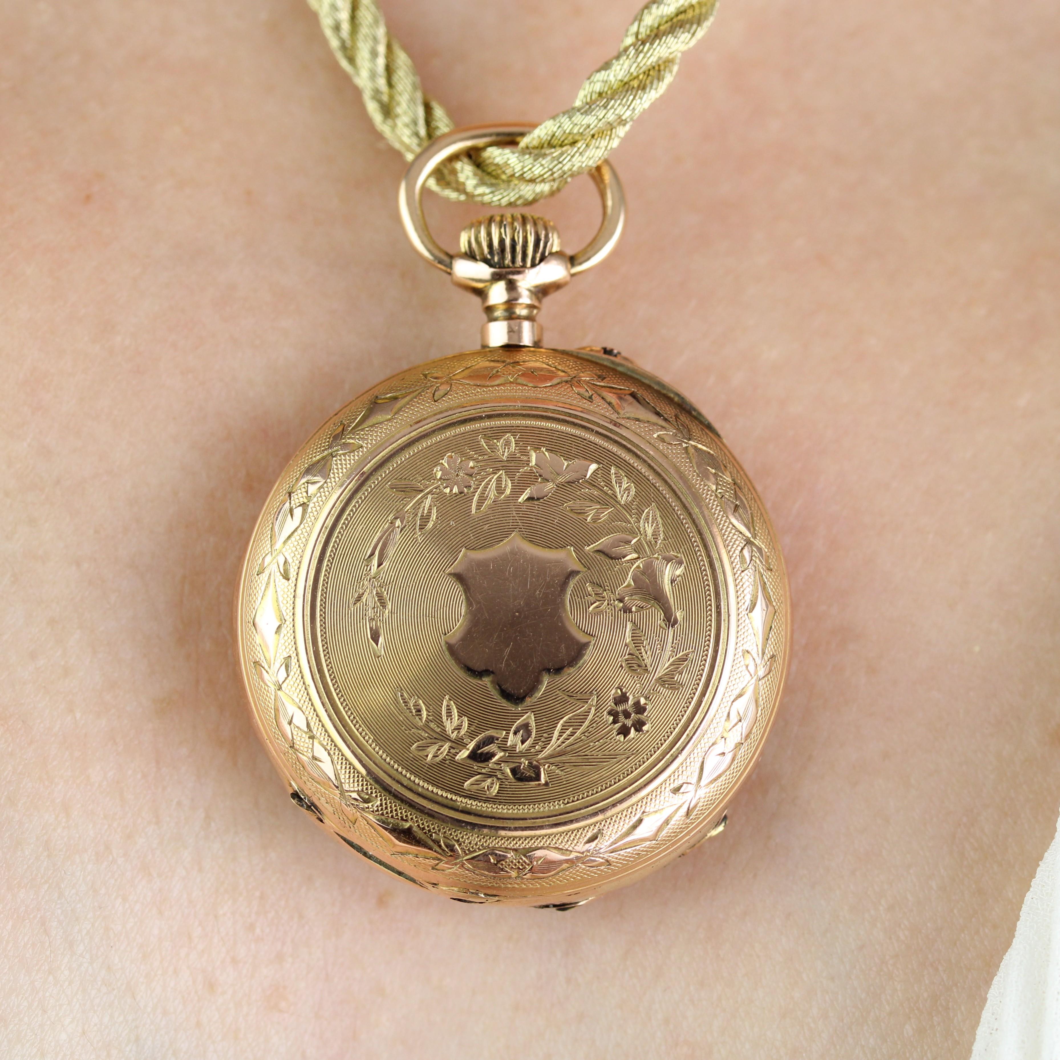 Französisch 20. Jahrhundert 18 Karat Rose Gold Abzeichen Muster Taschenuhr Anhänger im Angebot 3