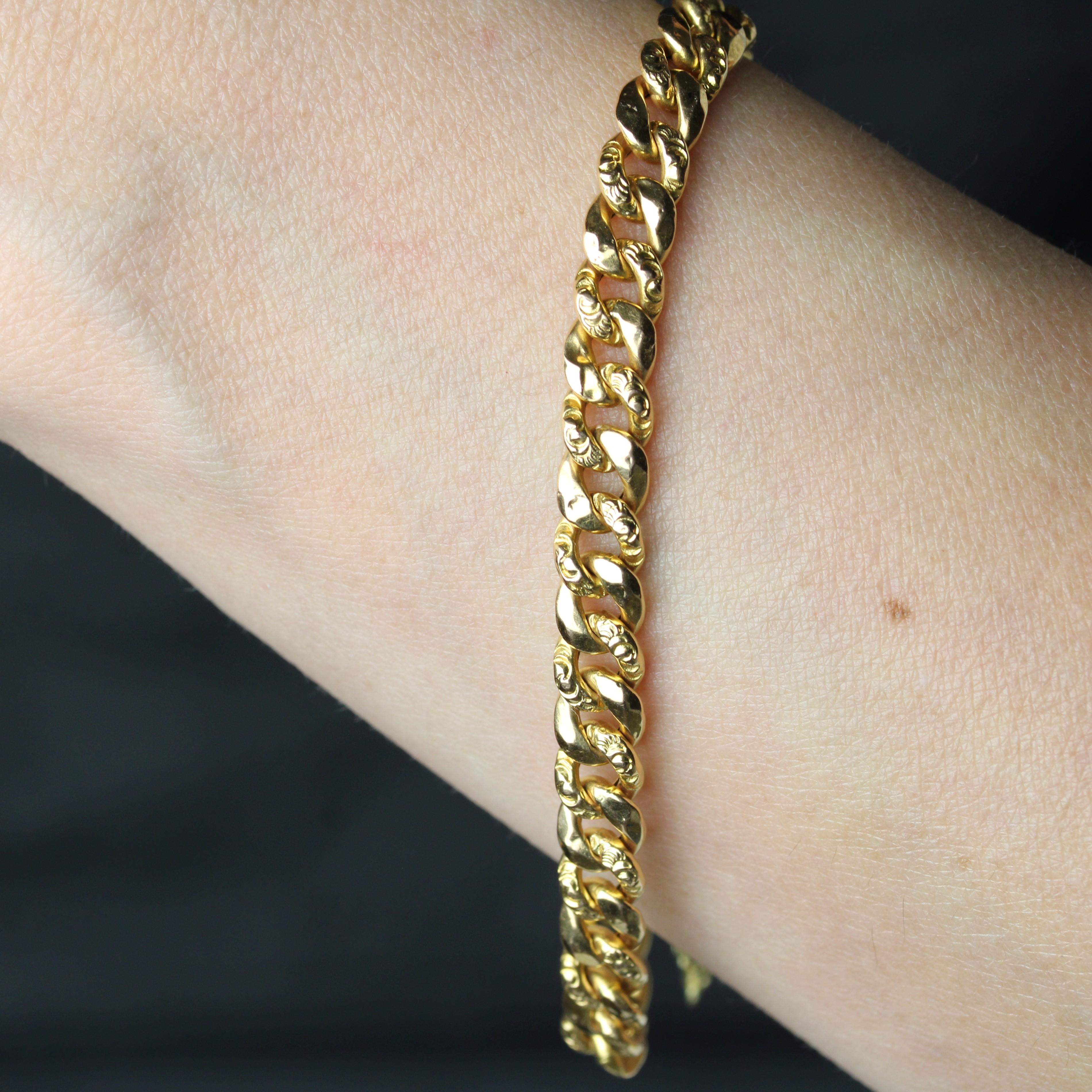 French 20th Century 18 Karat Rose Gold Chiseled Curb Chain Bracelet For Sale 1