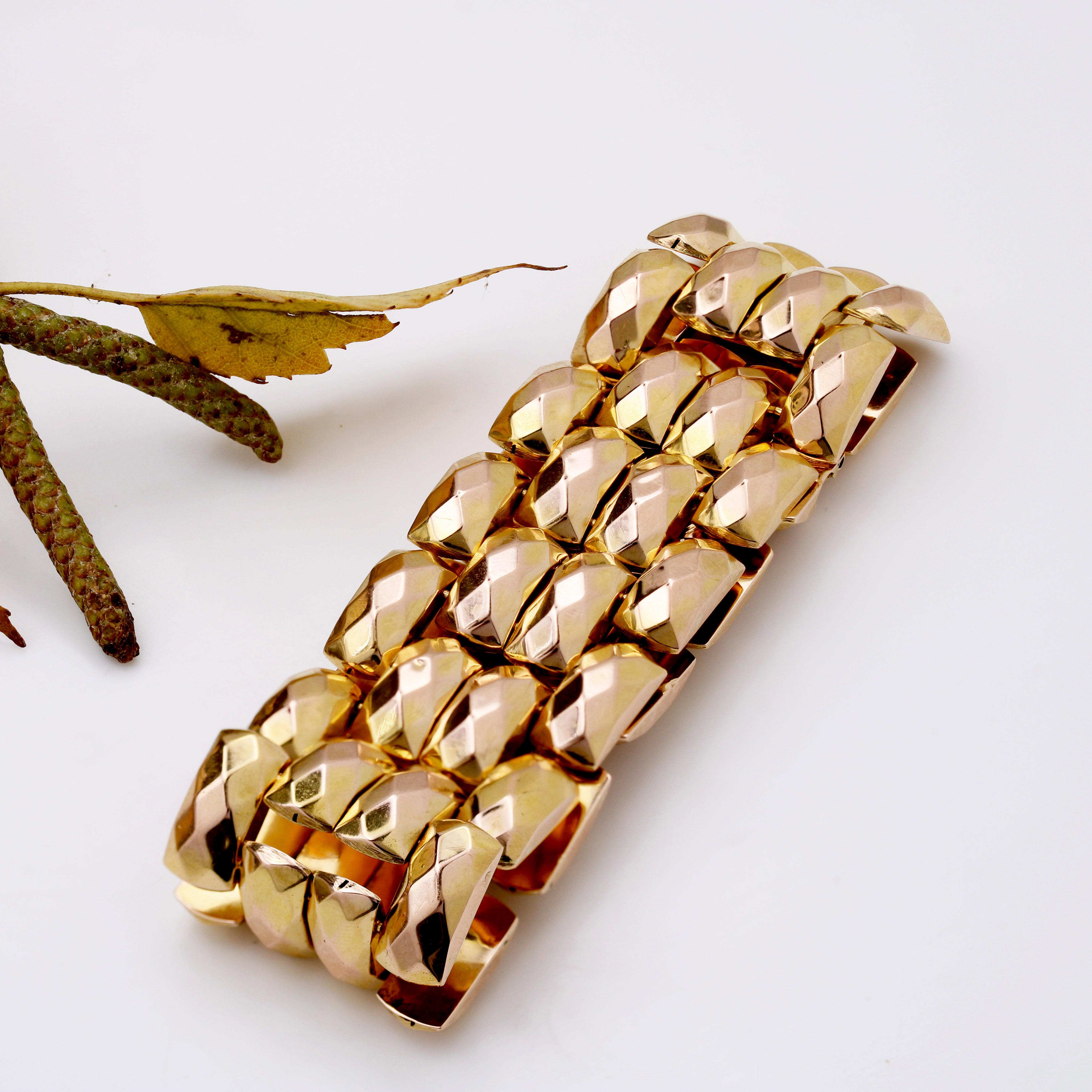 French 20th Century 18 Karat Rose Gold Faceted Bracelet For Sale 6