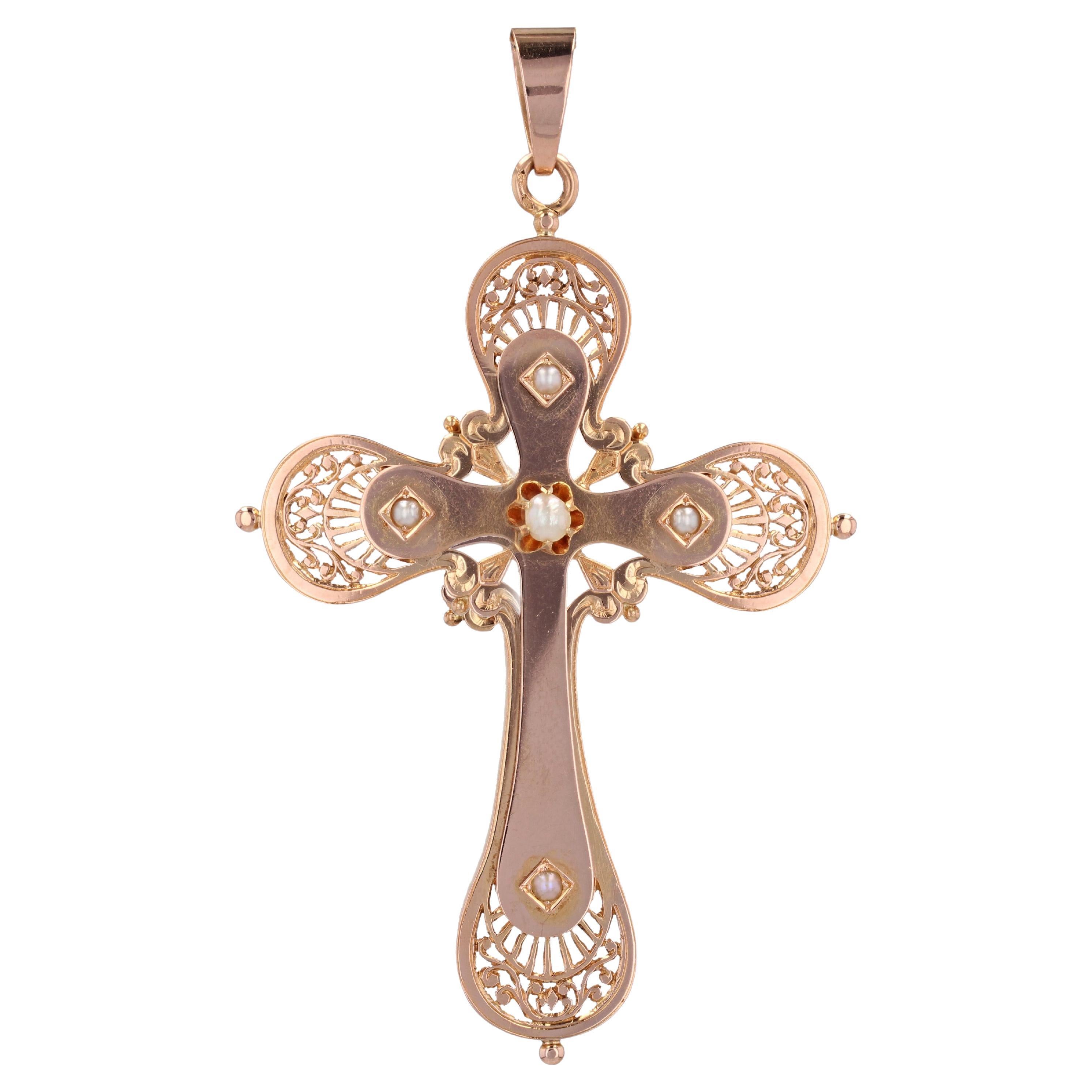 Grande croix française du 20ème siècle en or rose 18 carats et perles fines