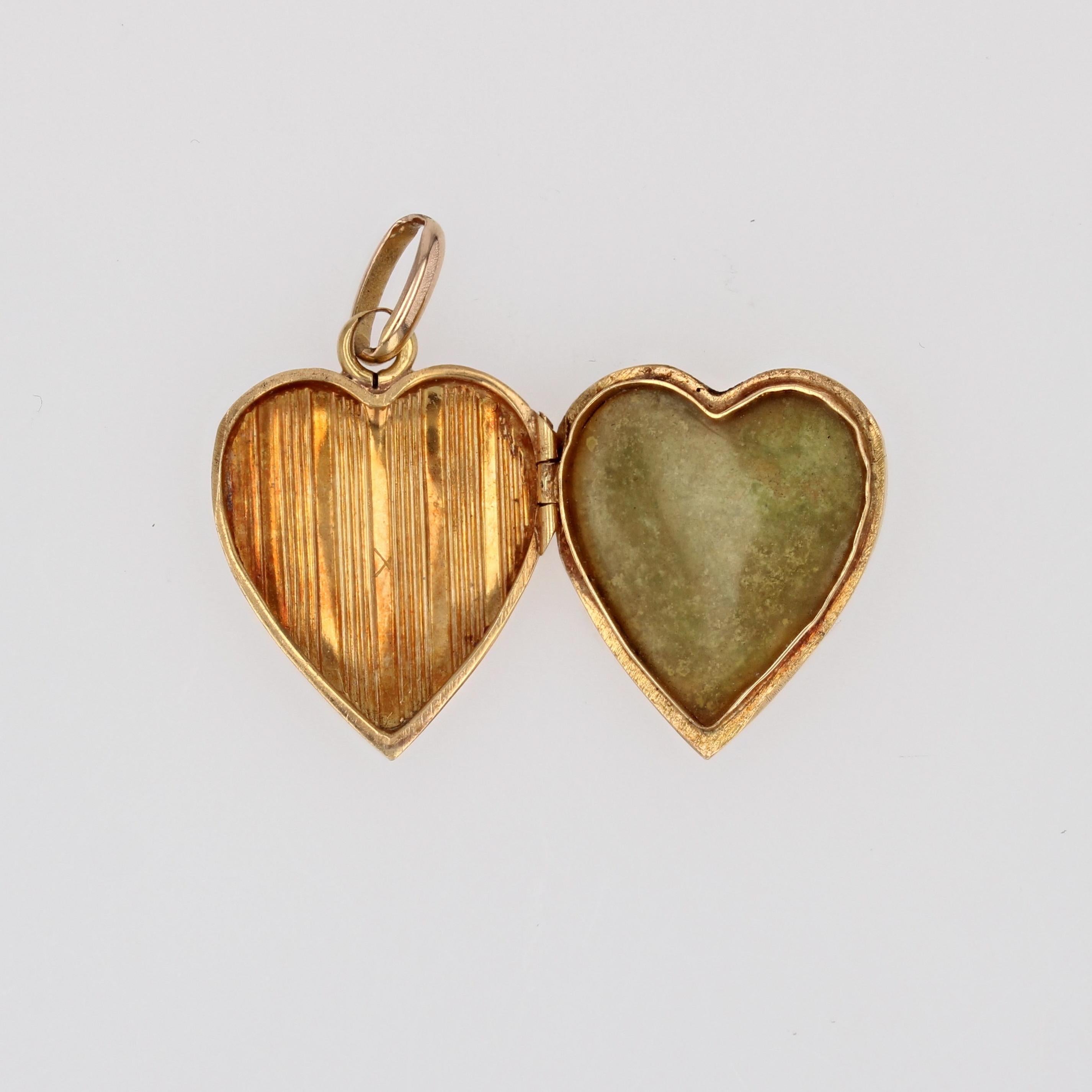 Pendentif français du 20ème siècle en or rose 18 carats avec médaillon en forme de cœur Bon état - En vente à Poitiers, FR