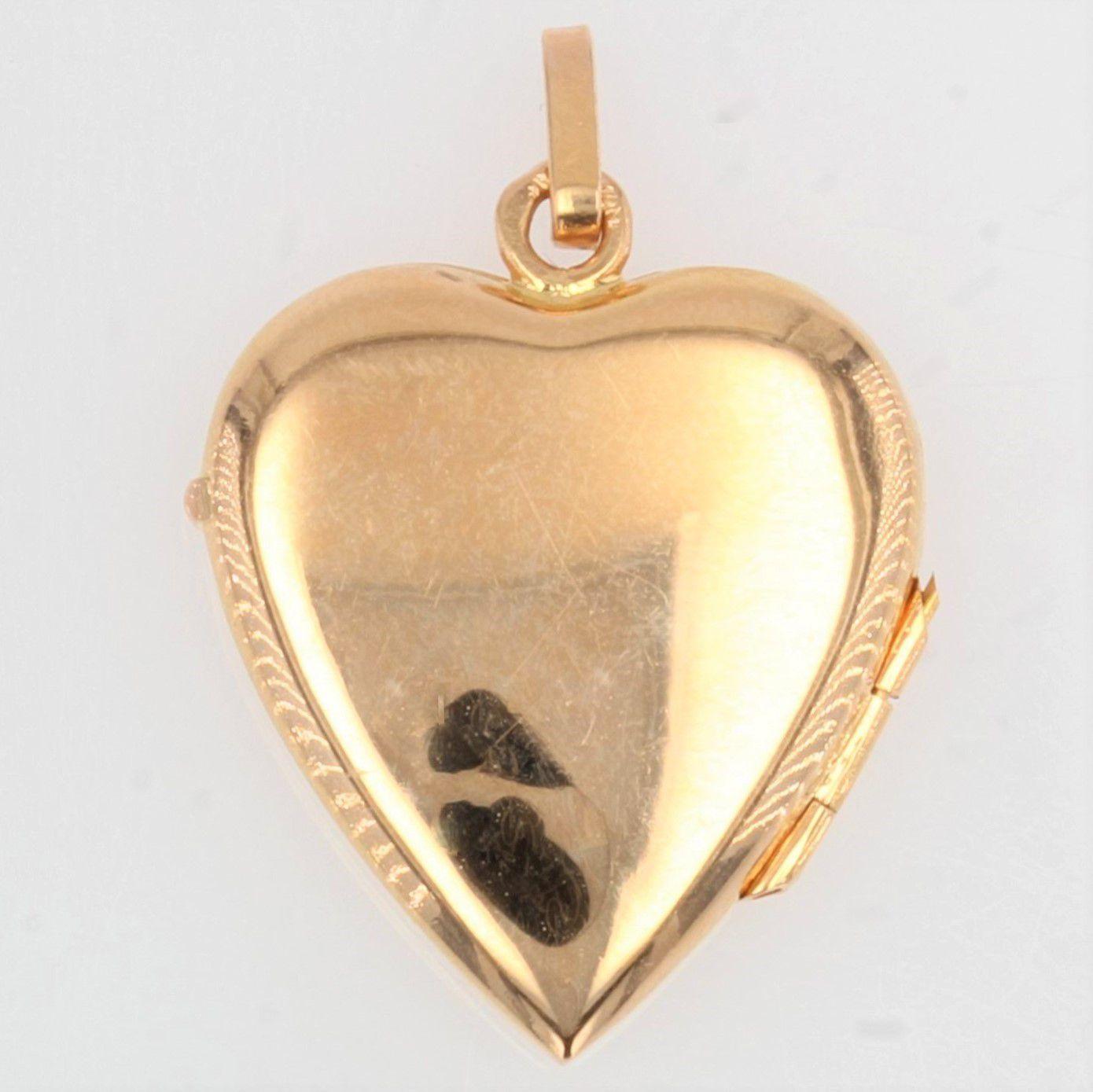French 20th Century 18 Karat Rose Gold Heart- Shape Pendant In Excellent Condition In Poitiers, FR