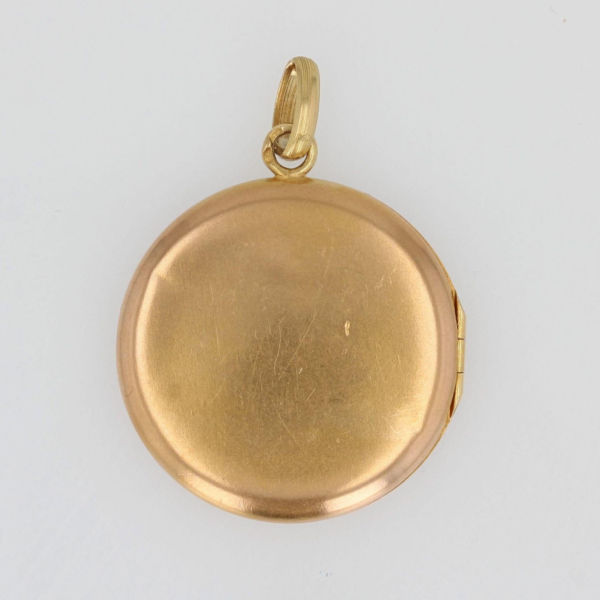 Belle Époque French 20th Century 18 Karat Rose Gold Medallion Pendant