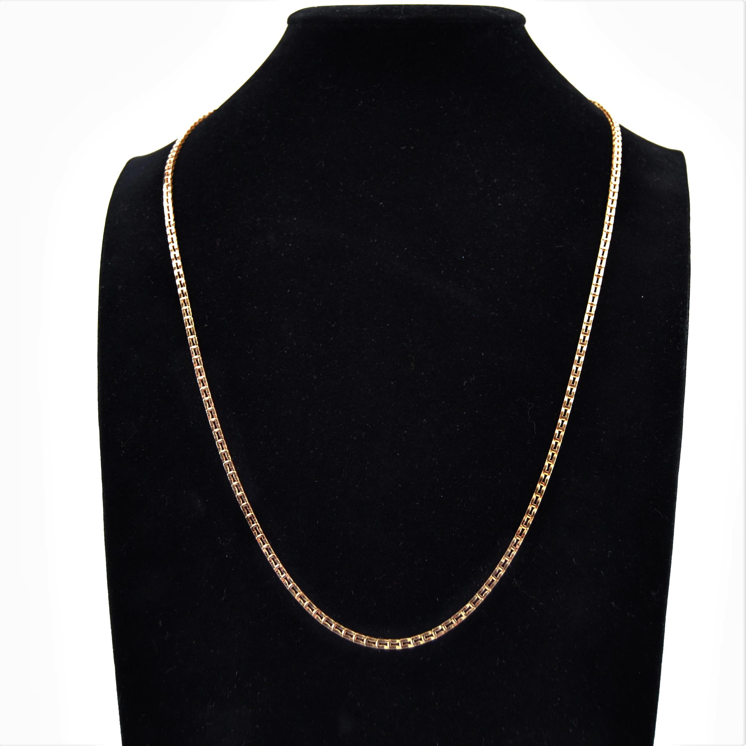 French 20th Century 18 Karat Rose Gold Openwork Chain In Good Condition For Sale In Poitiers, FR