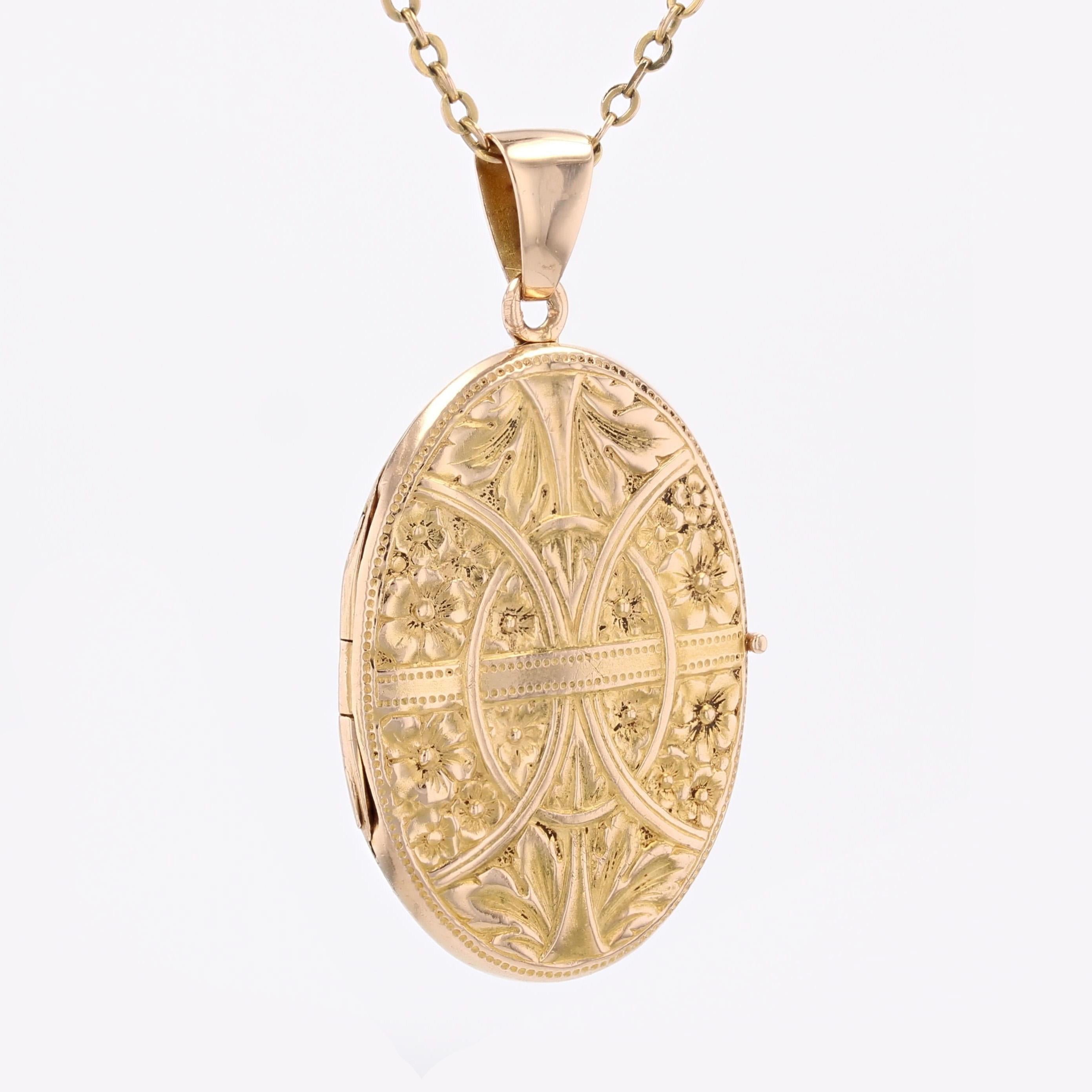 Pendentif fleuri ovale en or rose 18 carats du 20e siècle français Bon état - En vente à Poitiers, FR