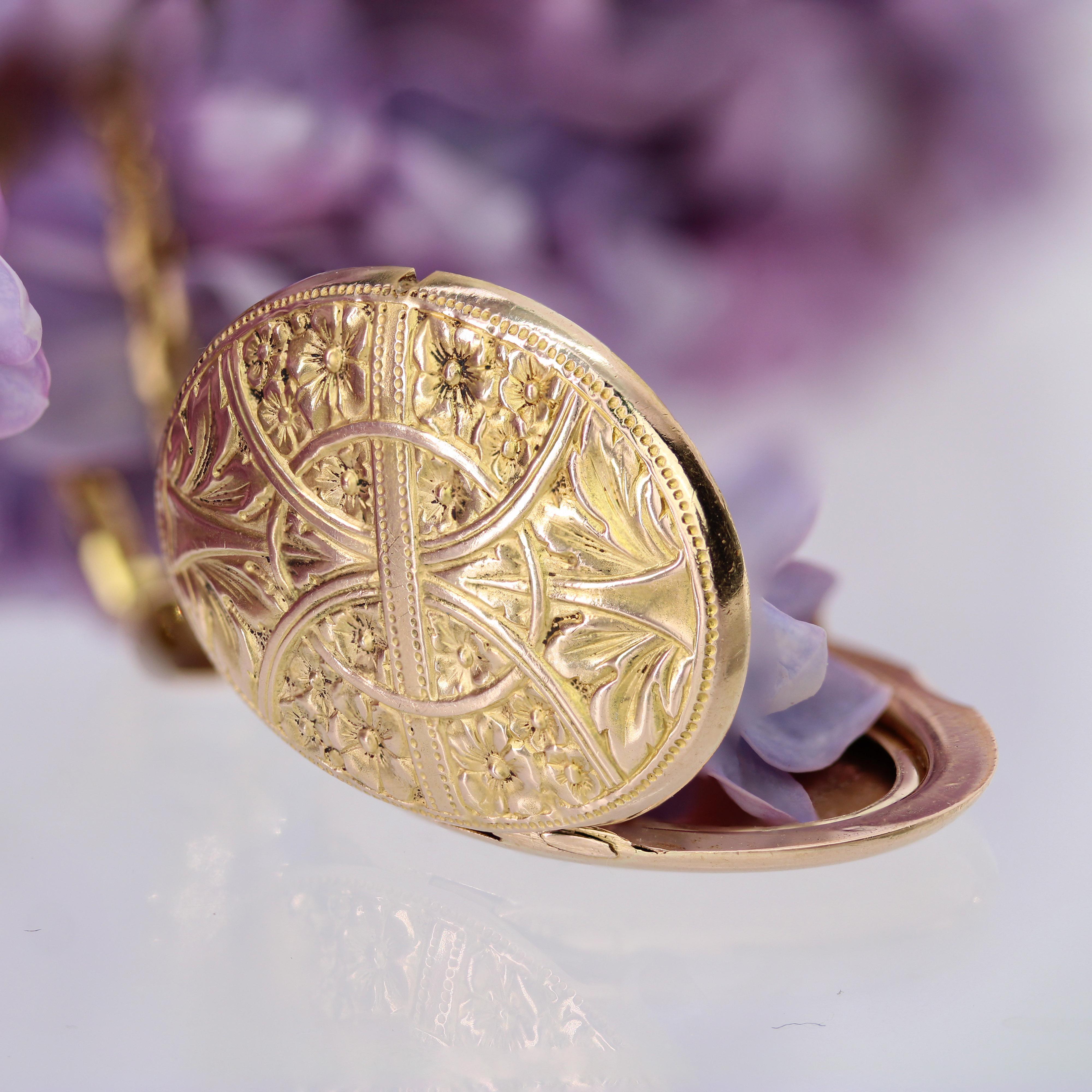 Pendentif fleuri ovale en or rose 18 carats du 20e siècle français en vente 3