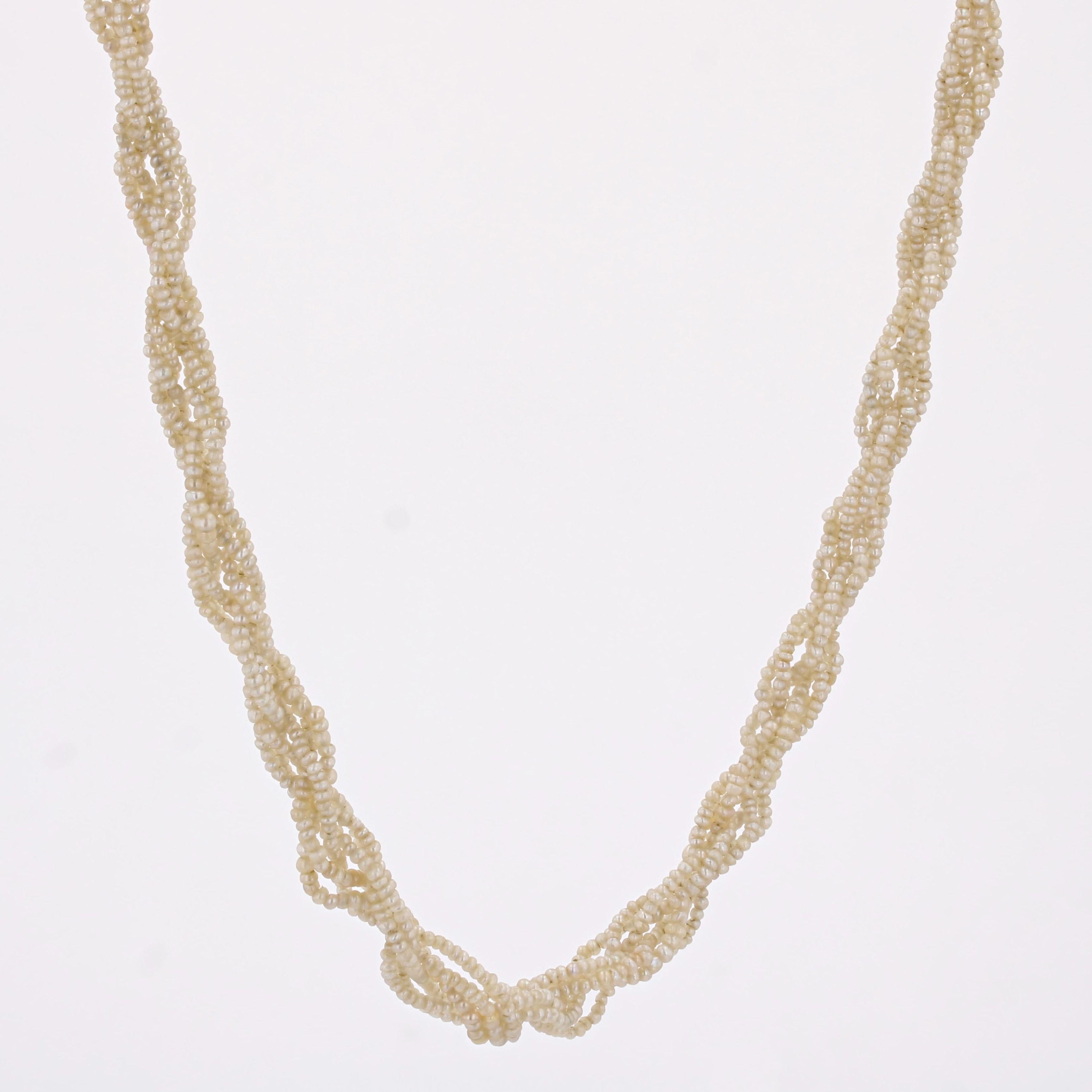 French 20th Century 18 Karat White Gold Fine Pearl Seed Necklace In Good Condition For Sale In Poitiers, FR