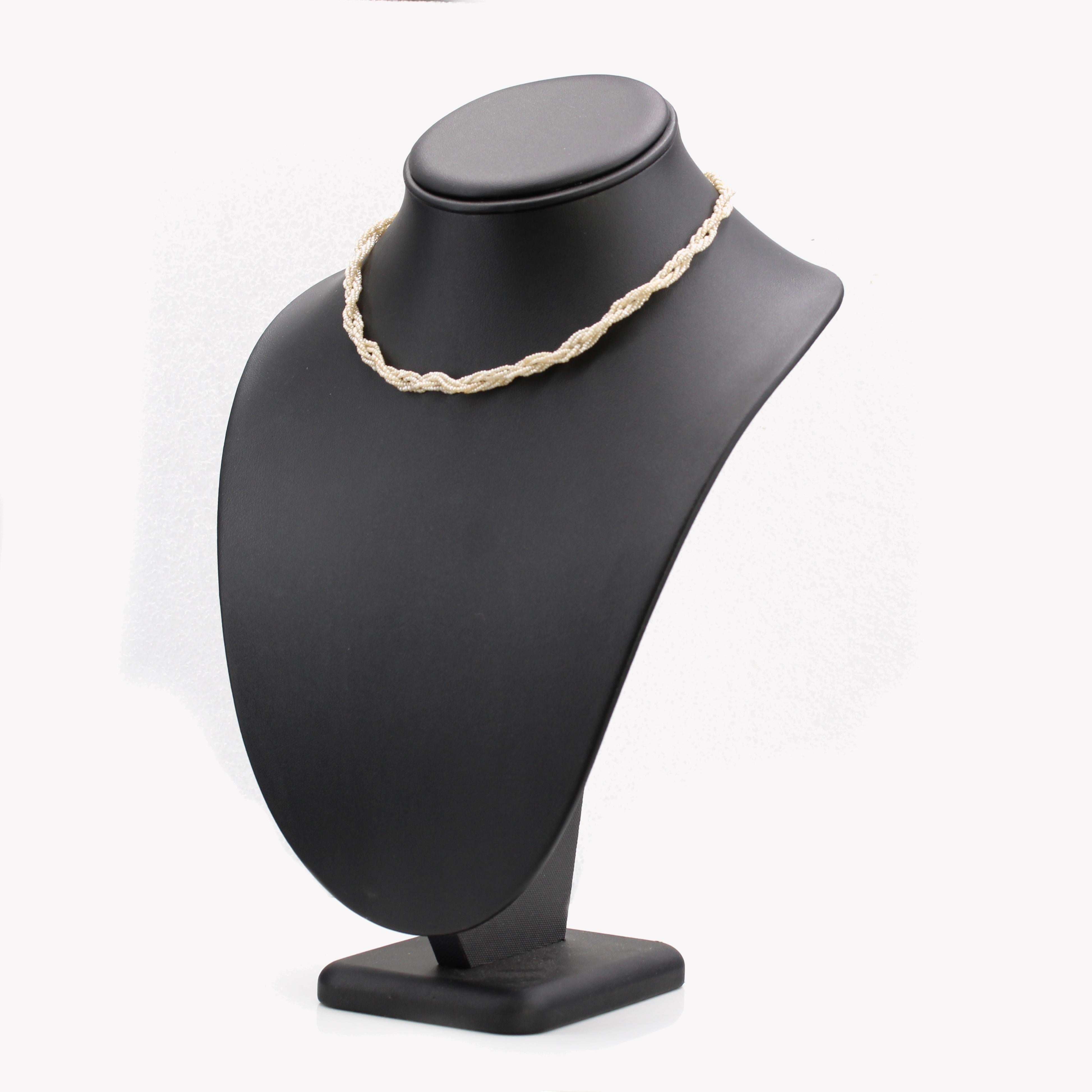 French 20th Century 18 Karat White Gold Fine Pearl Seed Necklace For Sale 2