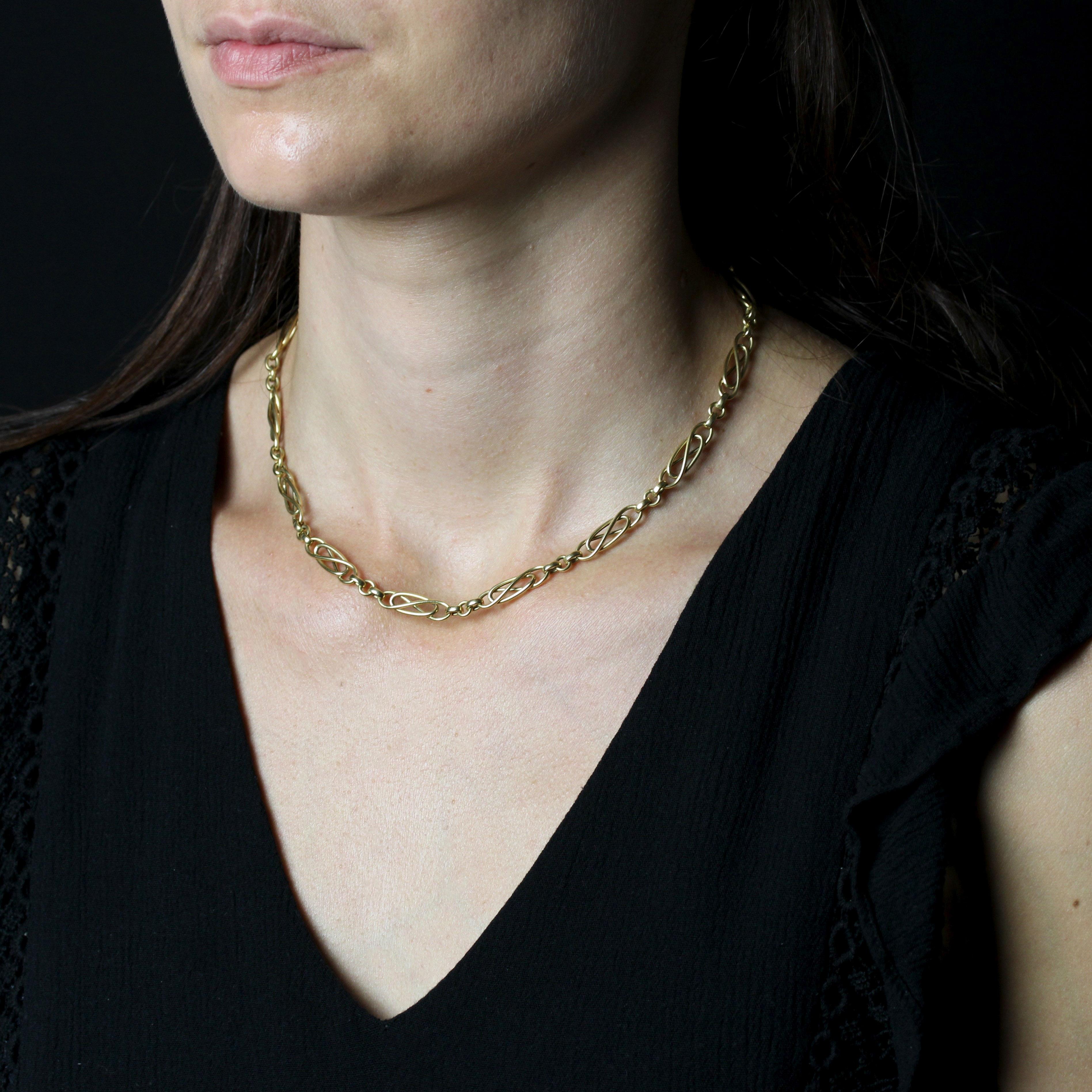 Collar francés de cadena de oro amarillo de 18 quilates del siglo XX en venta 3