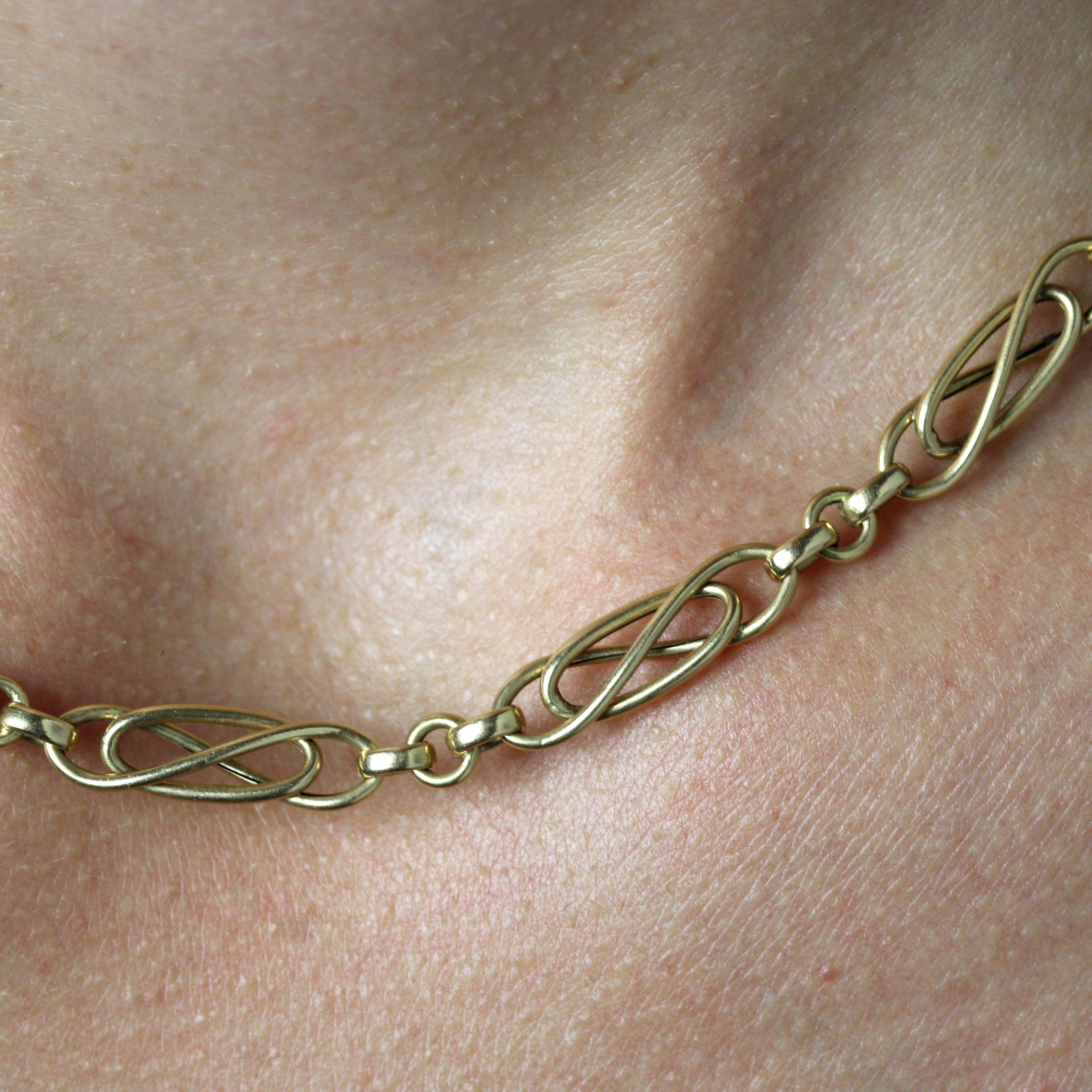 Collar francés de cadena de oro amarillo de 18 quilates del siglo XX en venta 4