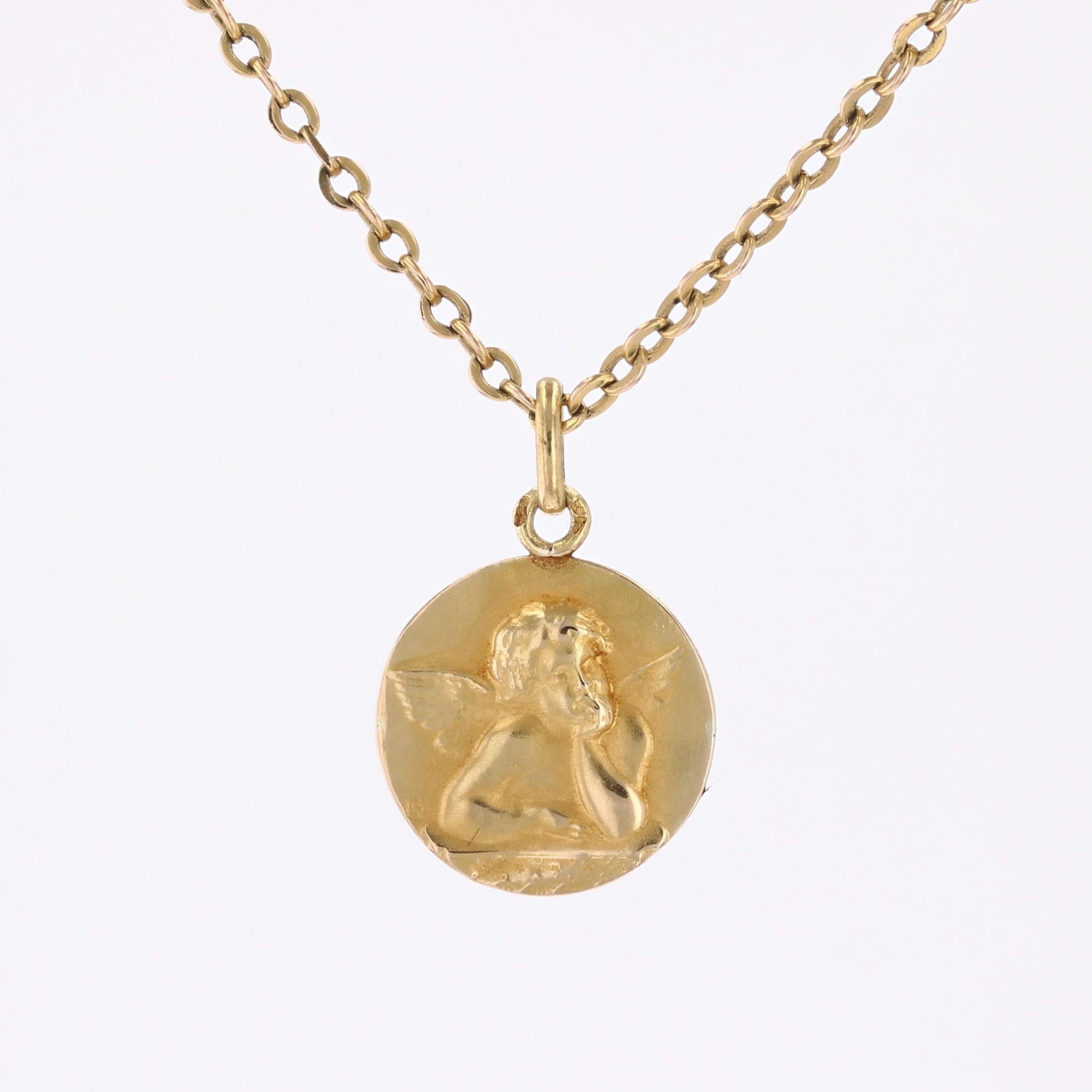 Pendentif médaille chérubin en or jaune 18 carats du 20e siècle français en vente 2