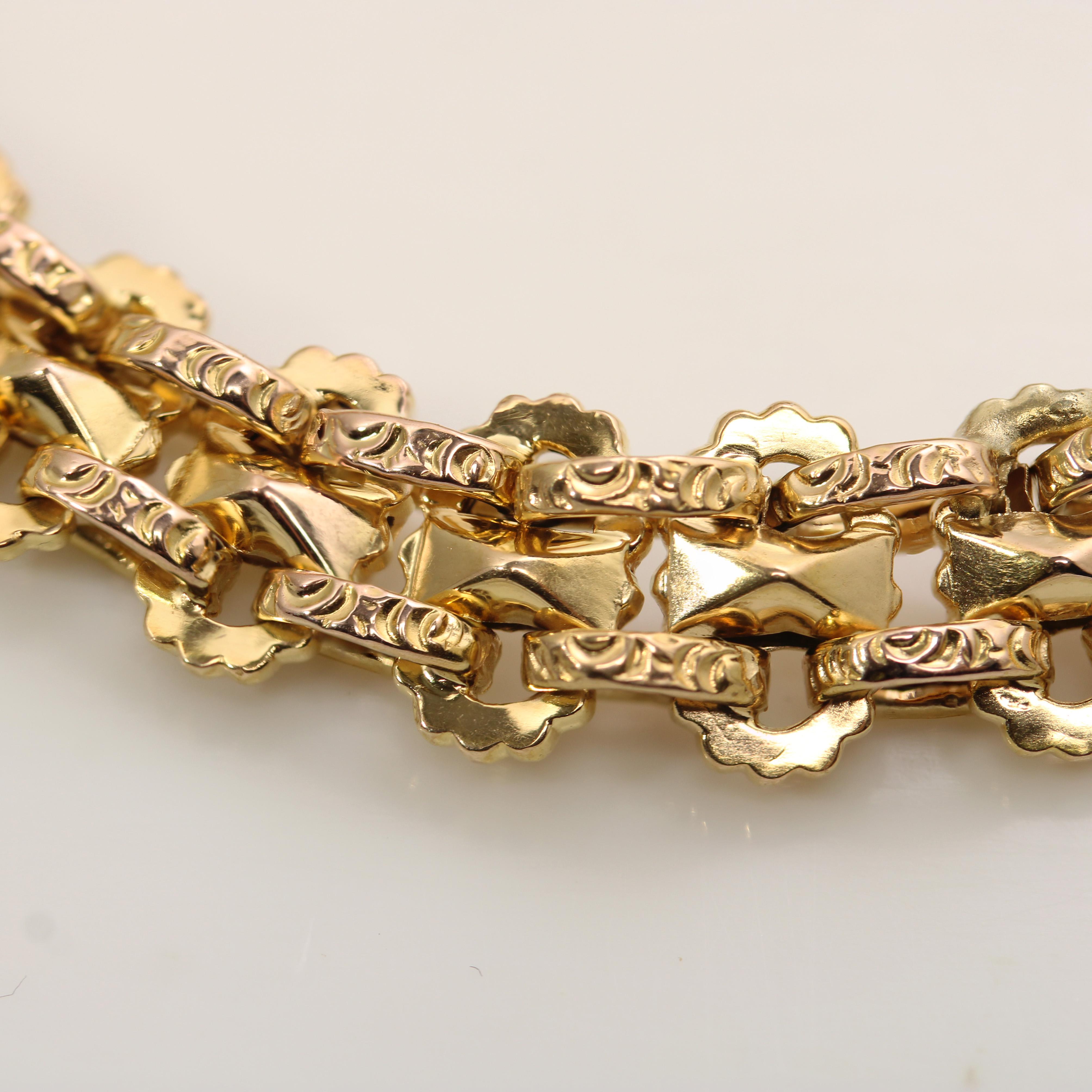 Bracelet français du 20ème siècle à double rangée d'or jaune 18 carats en vente 2