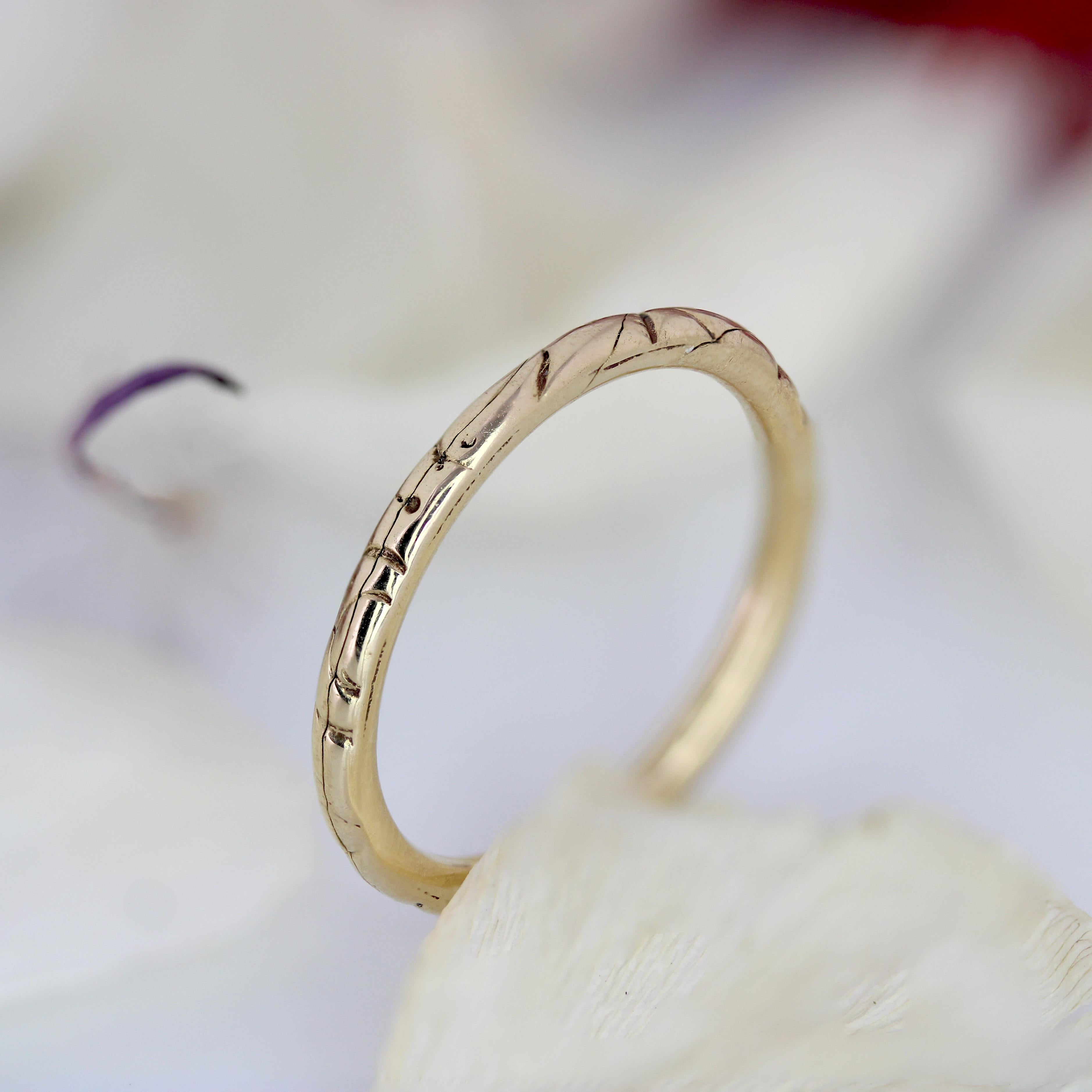 Anello a doppia fascia in oro giallo 18 carati francese del XX secolo In condizioni buone in vendita a Poitiers, FR