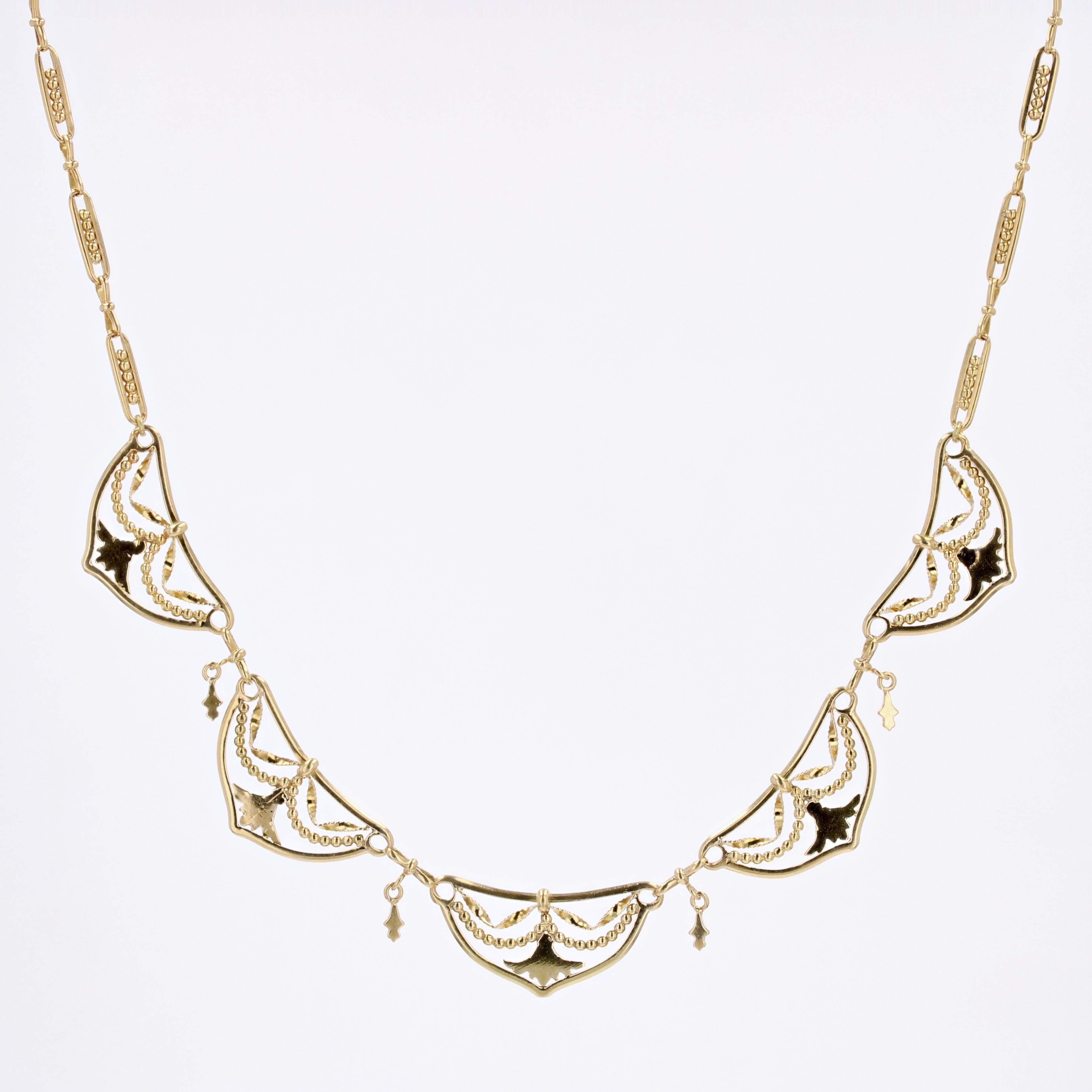 French 20th Century 18 Karat Yellow Gold Drapery Necklace For Sale 4