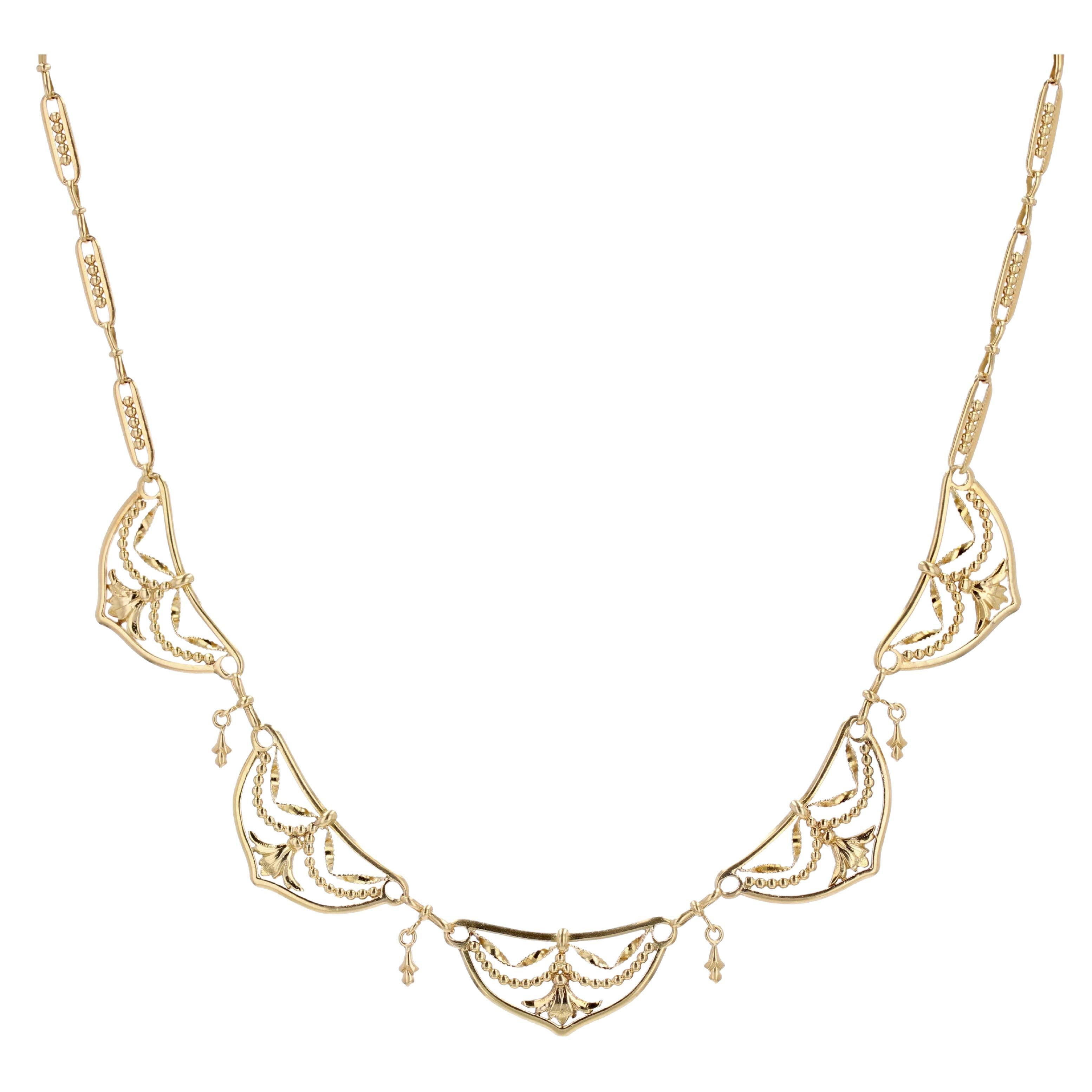 French 20th Century 18 Karat Yellow Gold Drapery Necklace For Sale