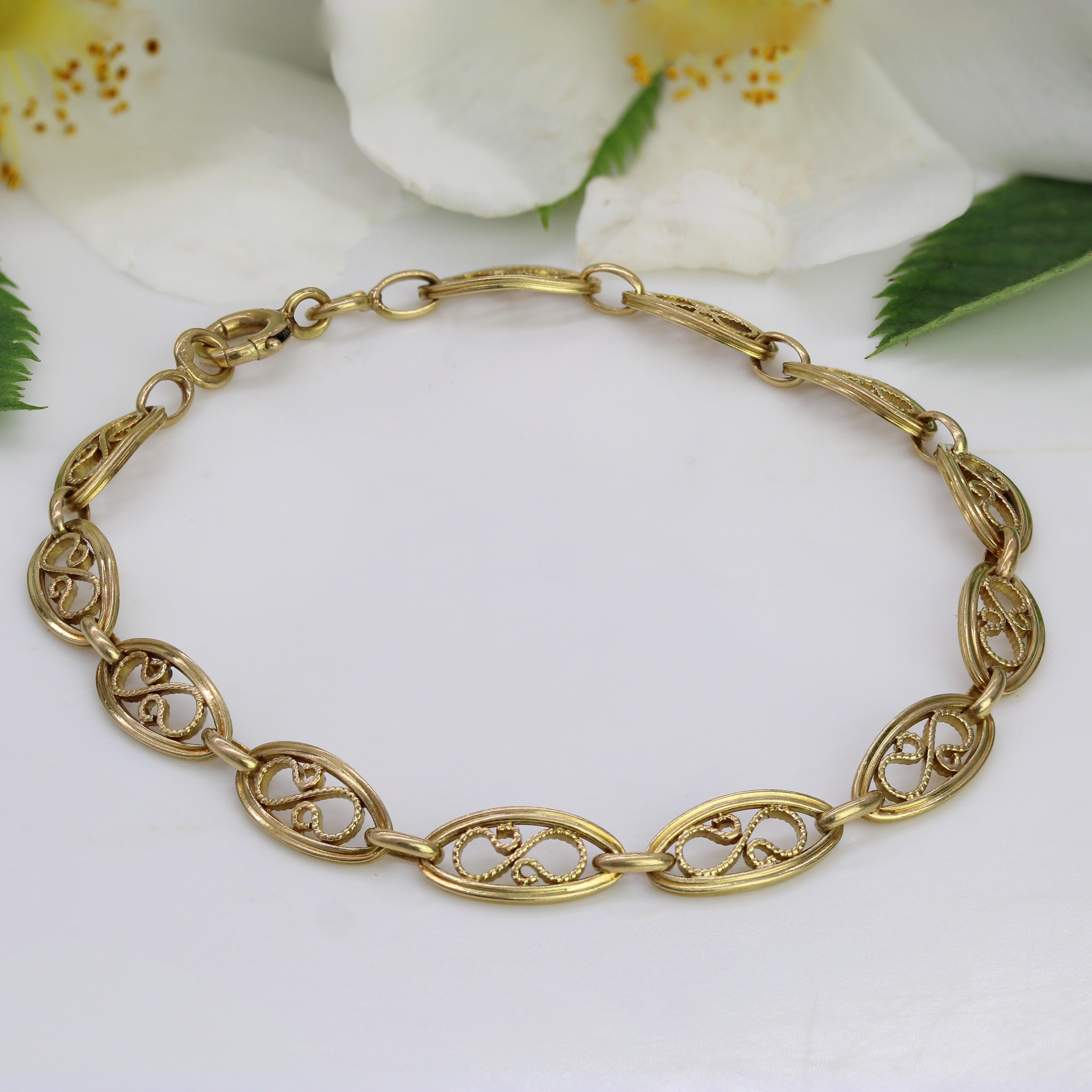 Belle Époque French 20th Century 18 Karat Yellow Gold Filigree Bracelet