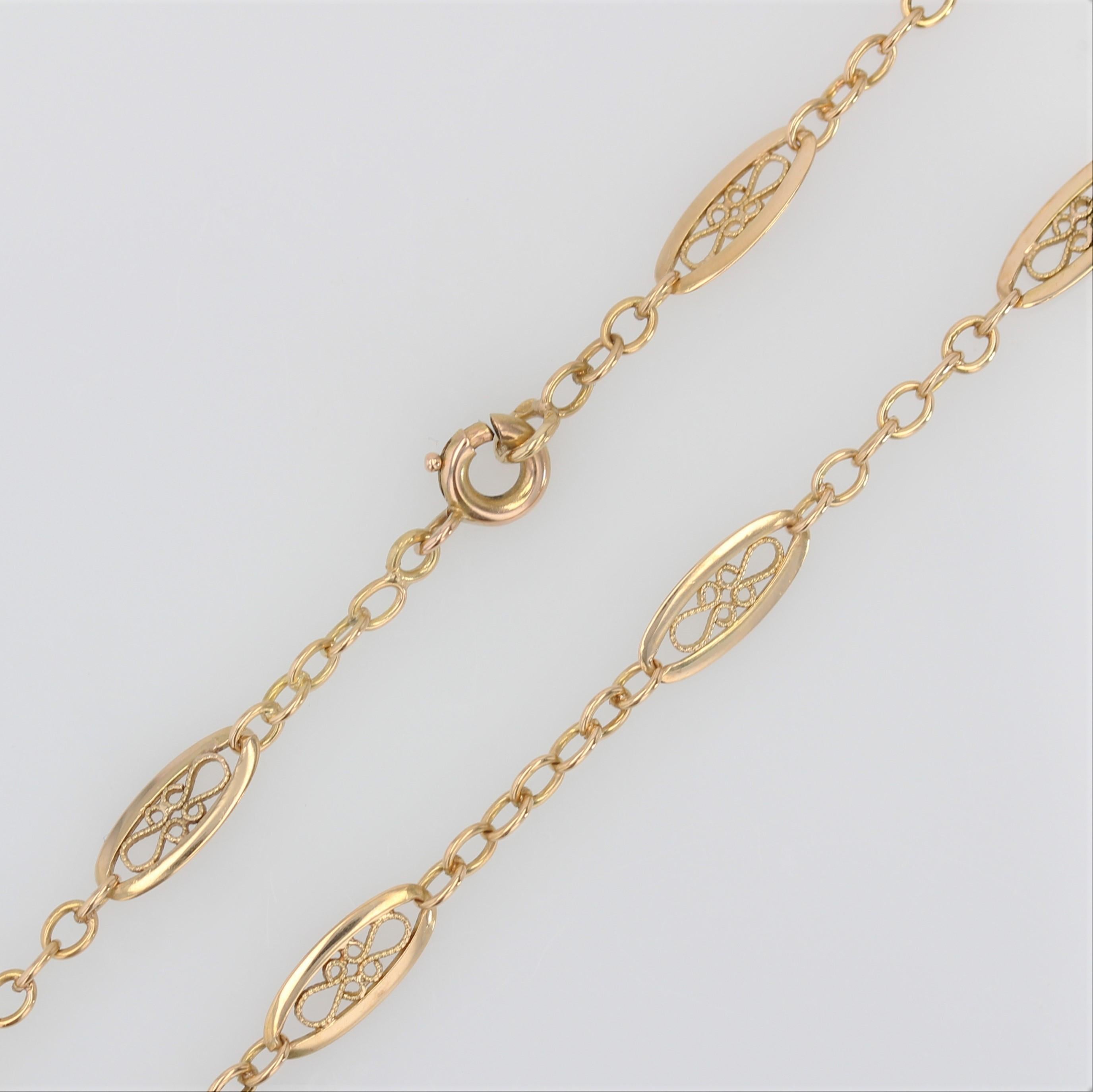 French, 20th Century 18 Karat Yellow Gold Filigree Links Chain For Sale 3