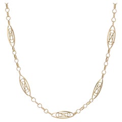 French 20th Century 18 Karat Yellow Gold Filigree Mesh Links Chain
