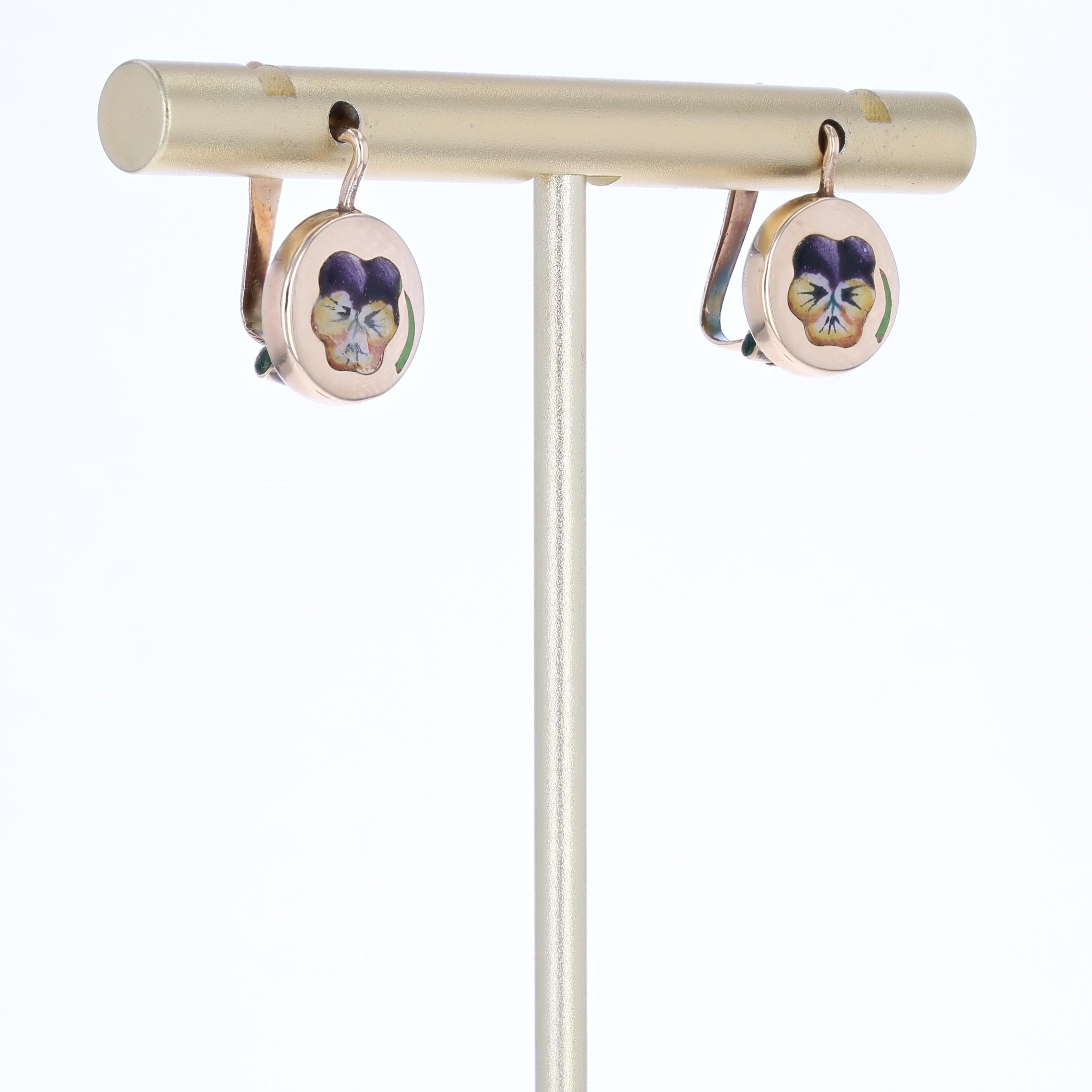 Donna Orecchini a forma di viola smaltati in oro giallo 18 carati del 20° secolo in vendita