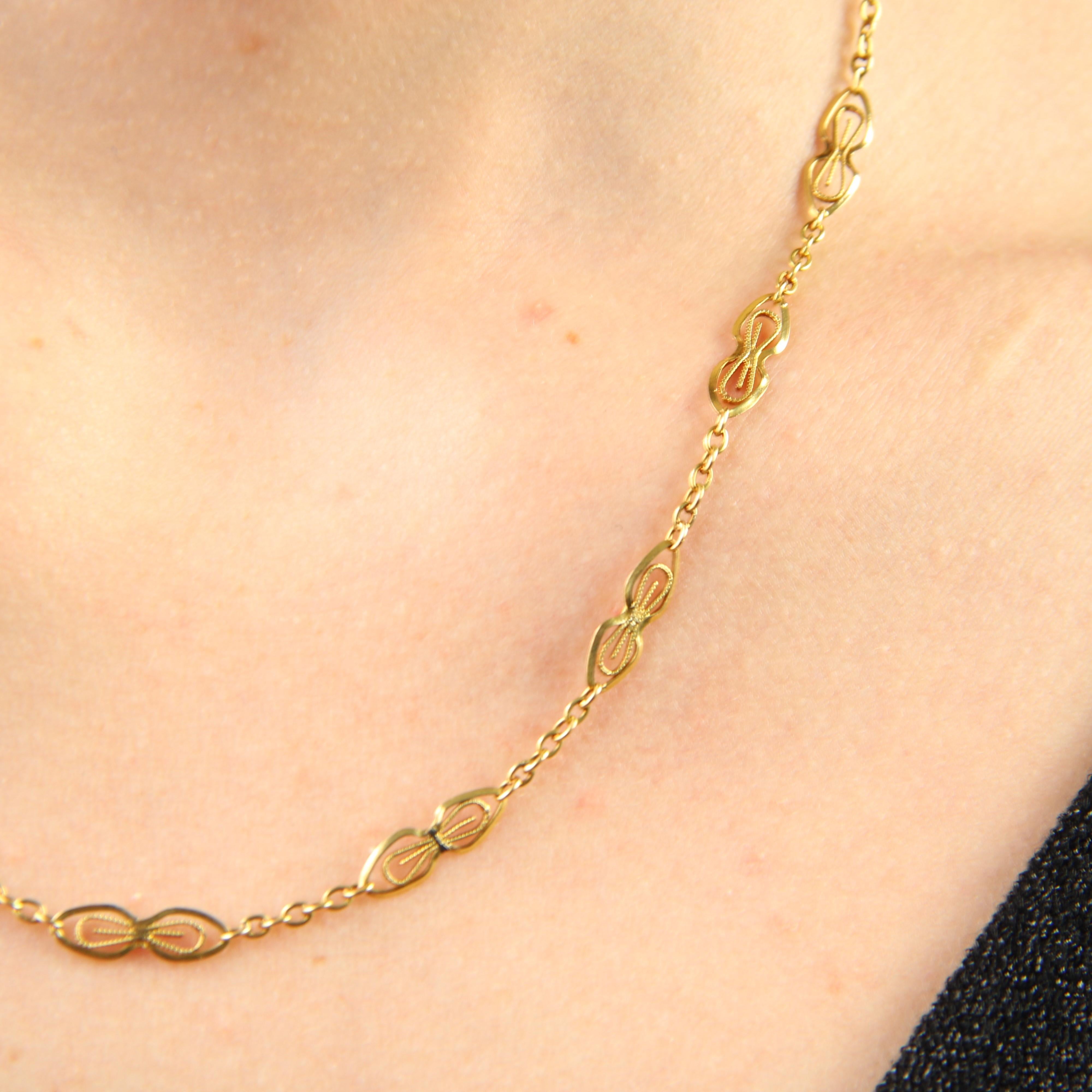 French 20th Century 18 Karat Yellow Gold Openwork Chain For Sale 4