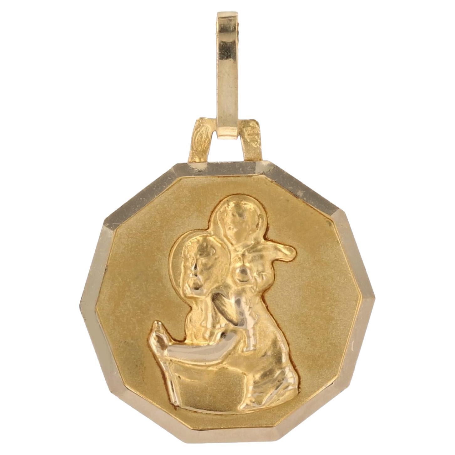Pendentif français du 20ème siècle en or jaune 18 carats avec médaille Saint-Cœur