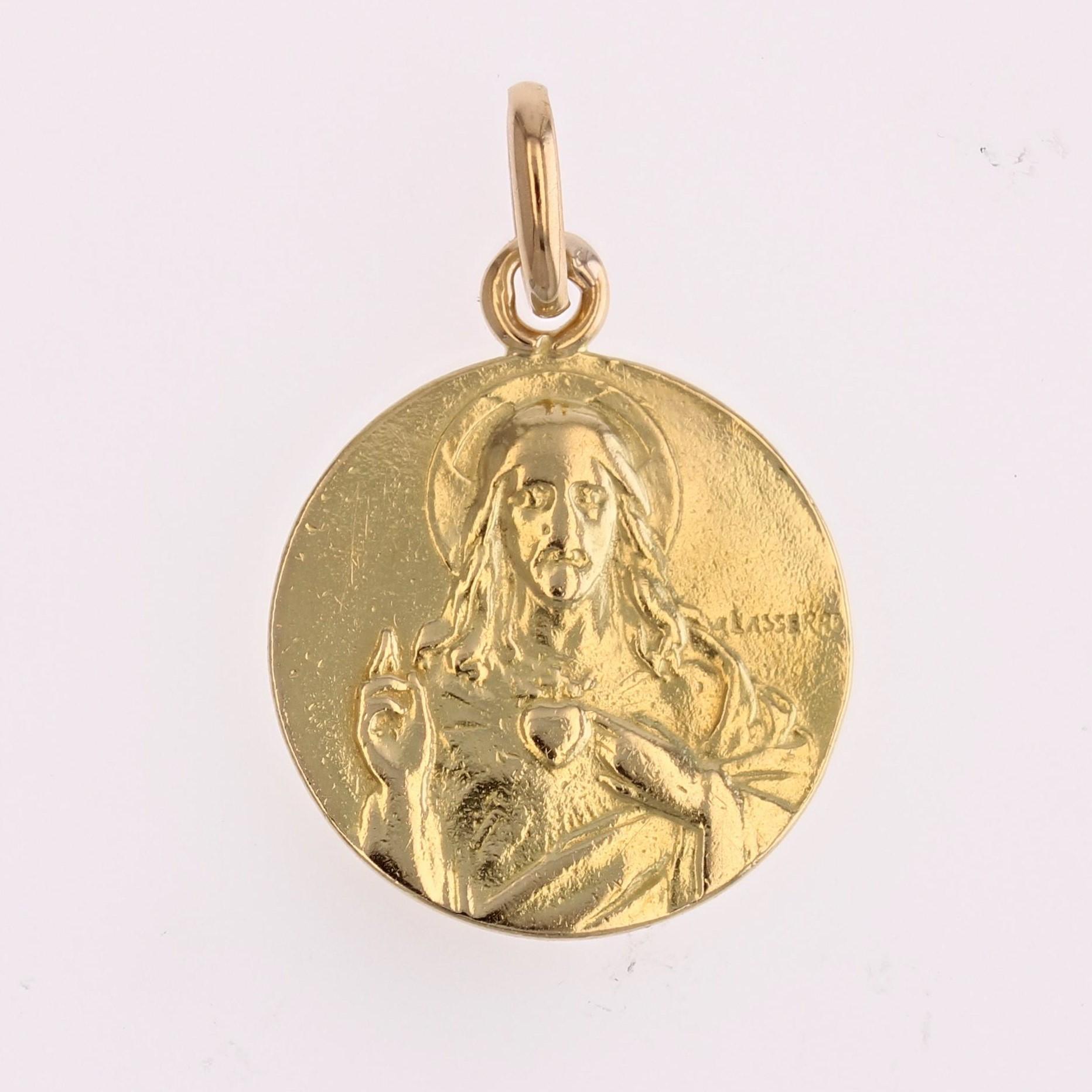 French 20th Century 18 Karat Yellow Gold Signed Lasserre Scapular Medal Pendant 2