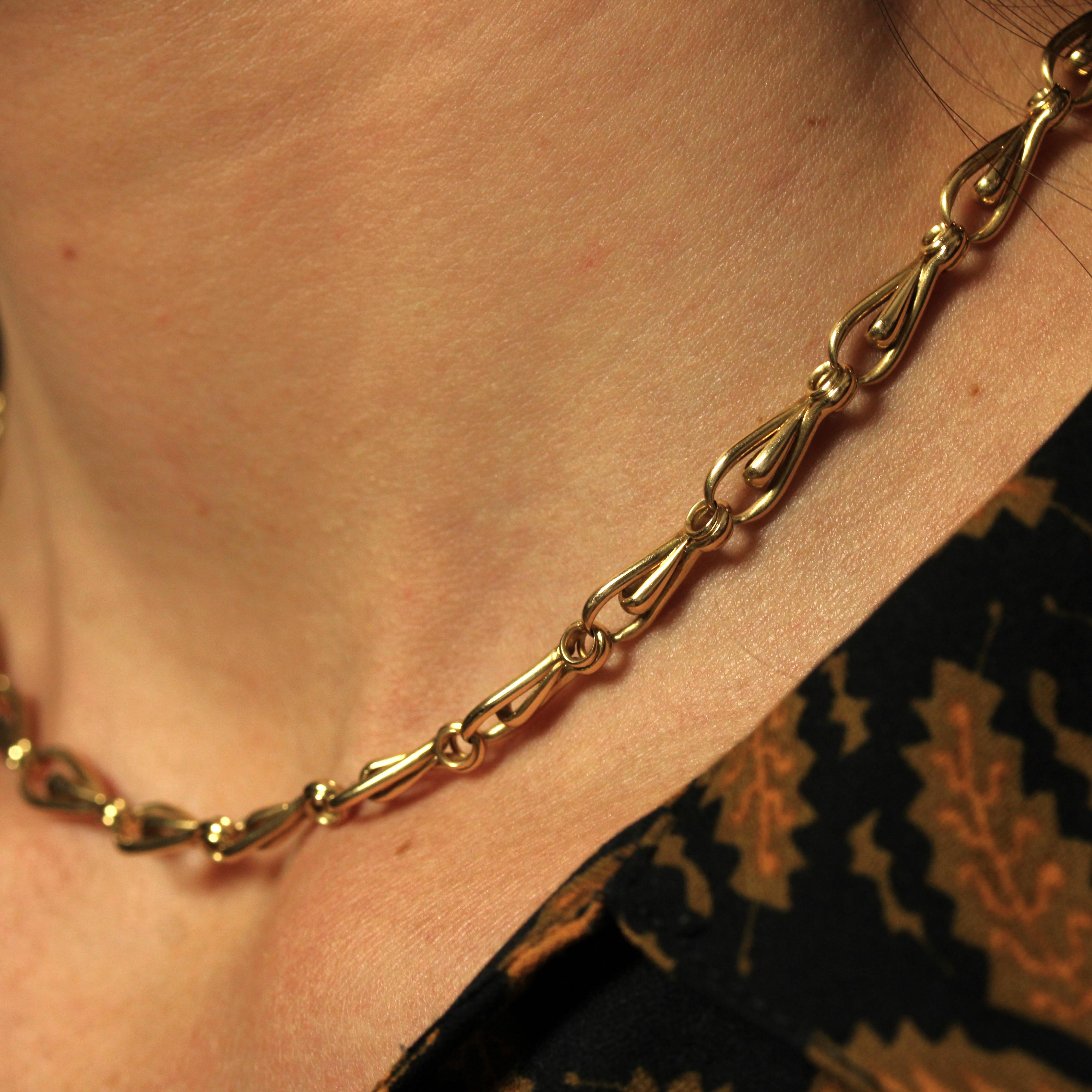 Chaîne collier français du 20ème siècle en or jaune 18 carats en vente 2