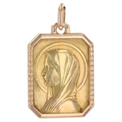 French 20th Century 18 Karat Yellow Gold Virgin Mary Rectangular Medal Pendant