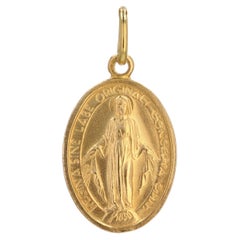 French 20th Century 18 Karat Yellow Gold Virgin Miraculous Medal Pendant