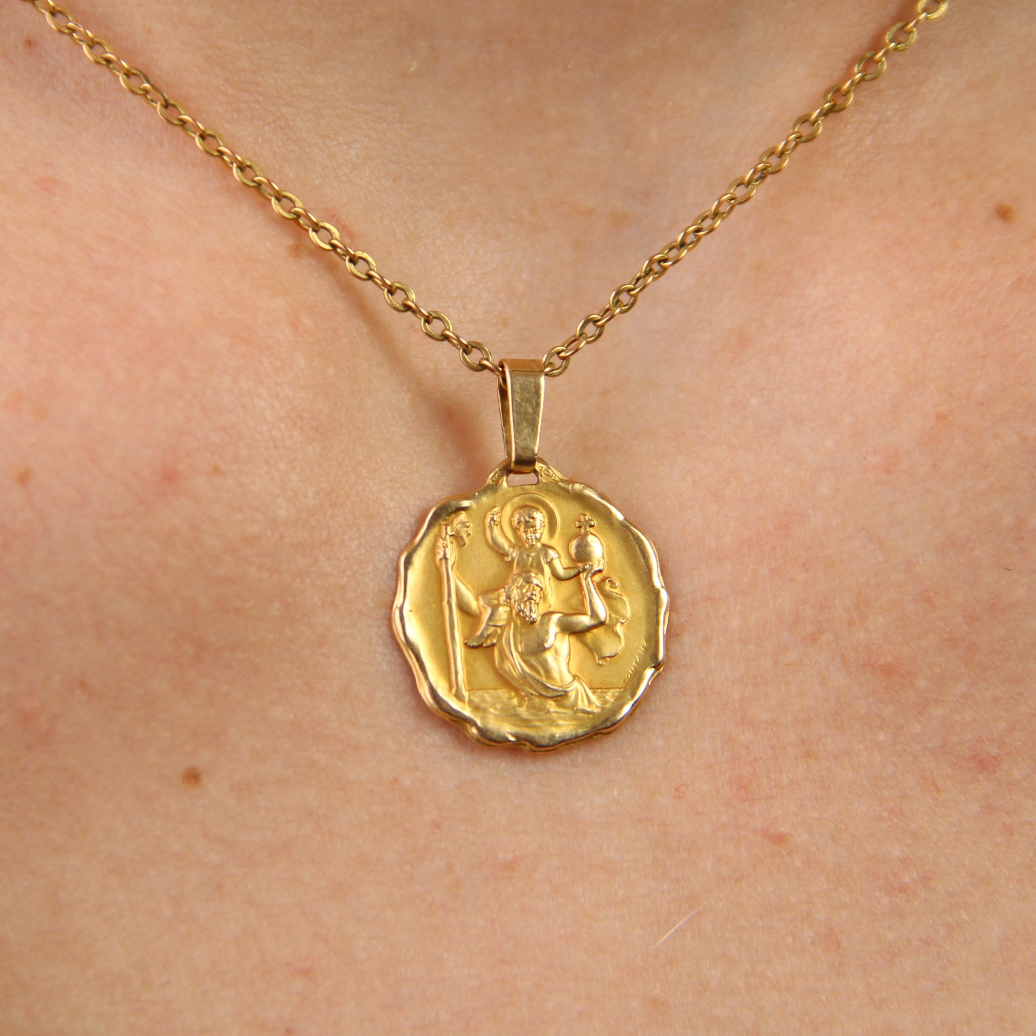 Women's or Men's French 20th Century 18K Yellow Gold Saint Christopher Contaux Medal Pendant