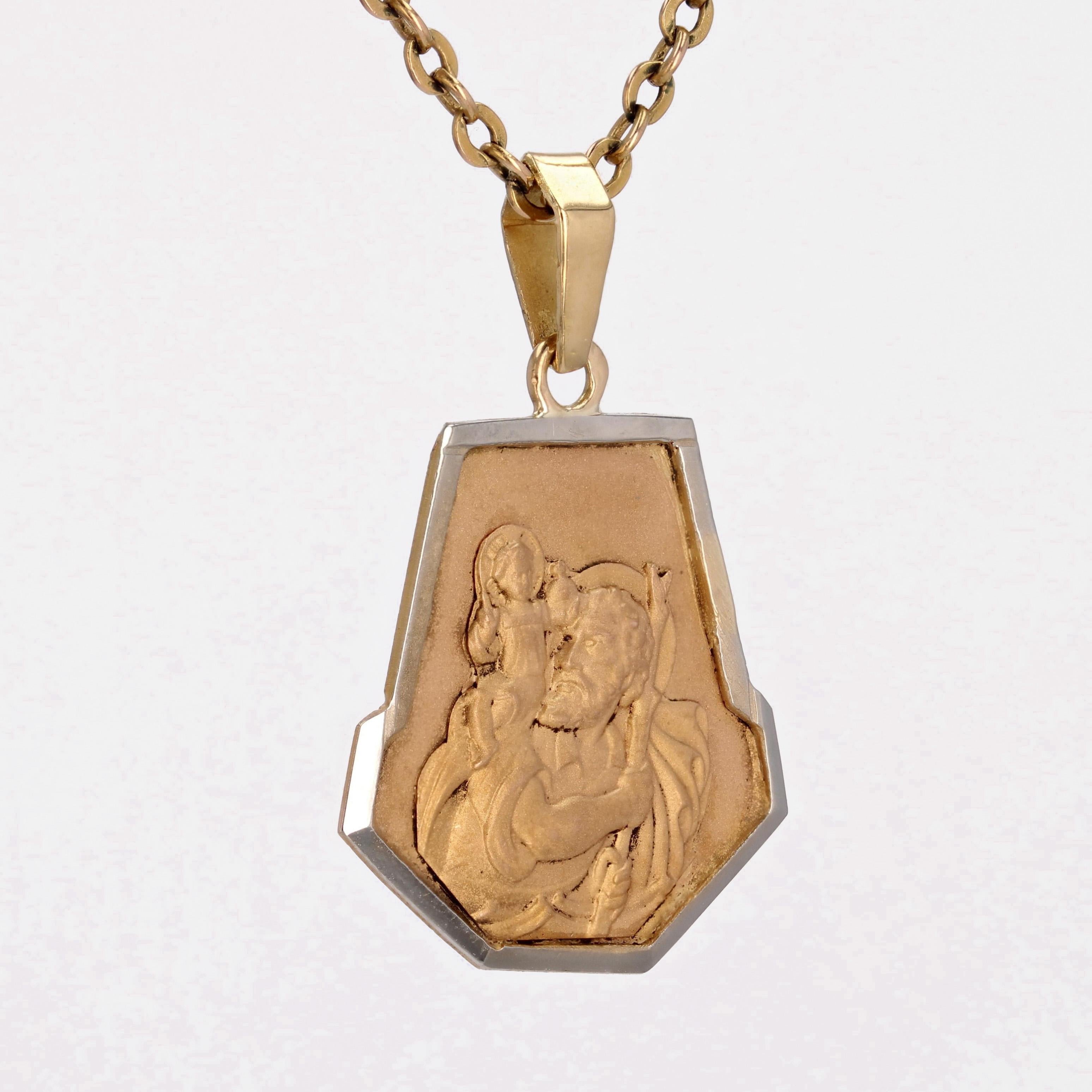 French 20th Century 3 Colors 18 Karat Gold Saint Christopher Medal Pendant In Good Condition In Poitiers, FR