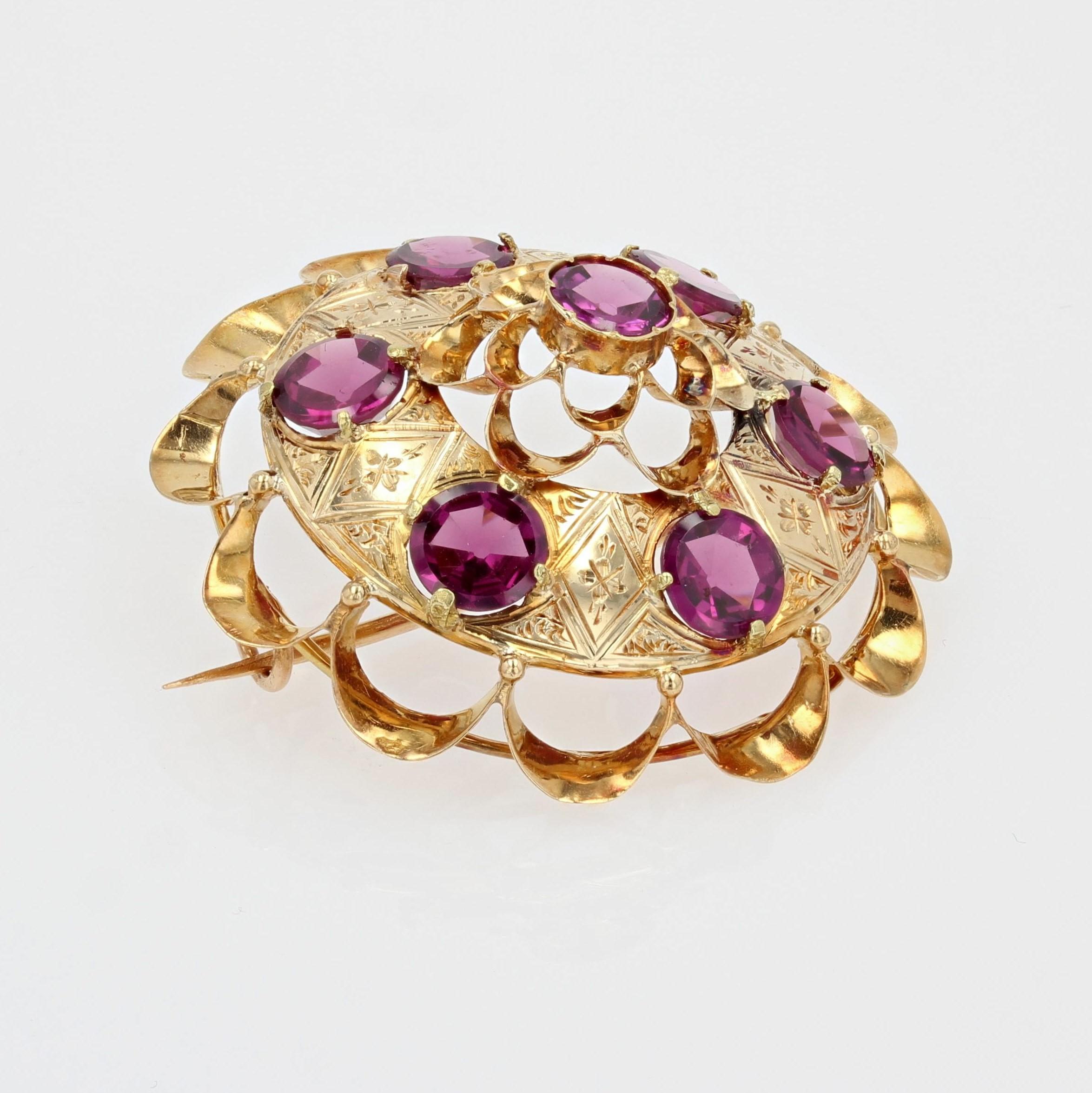 French, 20th Century 4 Carats Garnet 18 Karat Yellow Gold Brooch For Sale 4