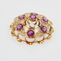 French, 20th Century 4 Carats Garnet 18 Karat Yellow Gold Brooch