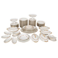 French 20th Century 93-Piece Limoges Luncheon Service