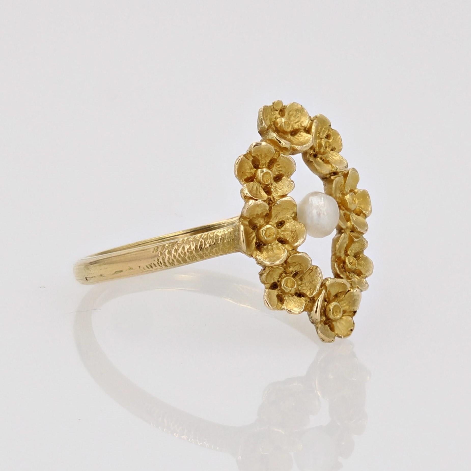 French 20th Century Art Nouveau Fine Pearl 18 Karat Yellow Gold Floral Ring 6