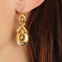 French 20th Century Belle Epoque 18 Karat Yellow Gold Dangle Earrings