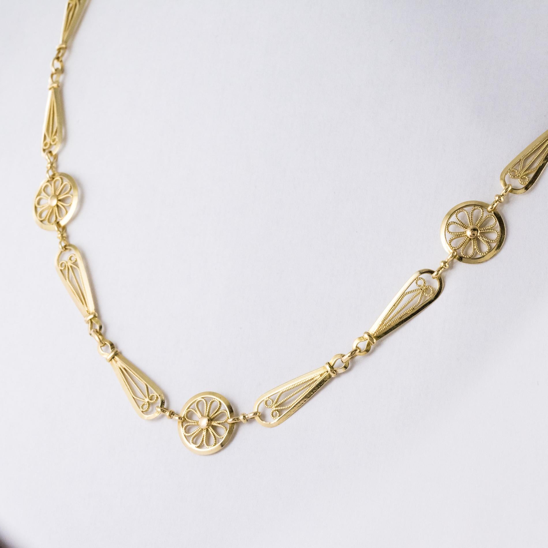 Women's French 20th Century Belle Époque Yellow Gold Filigree Necklace