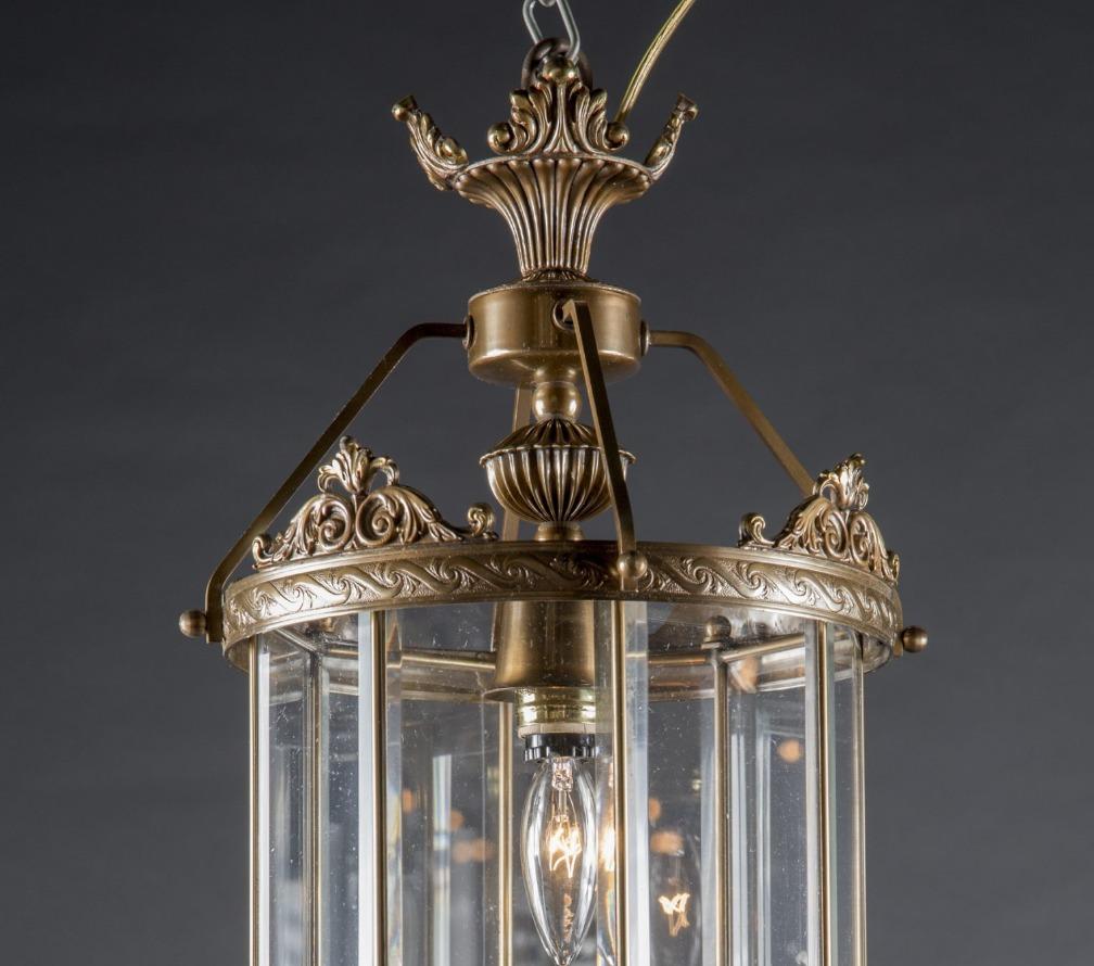 Farol francés de bronce del siglo XX con cristales biselados en Bueno estado para la venta en New Orleans, LA