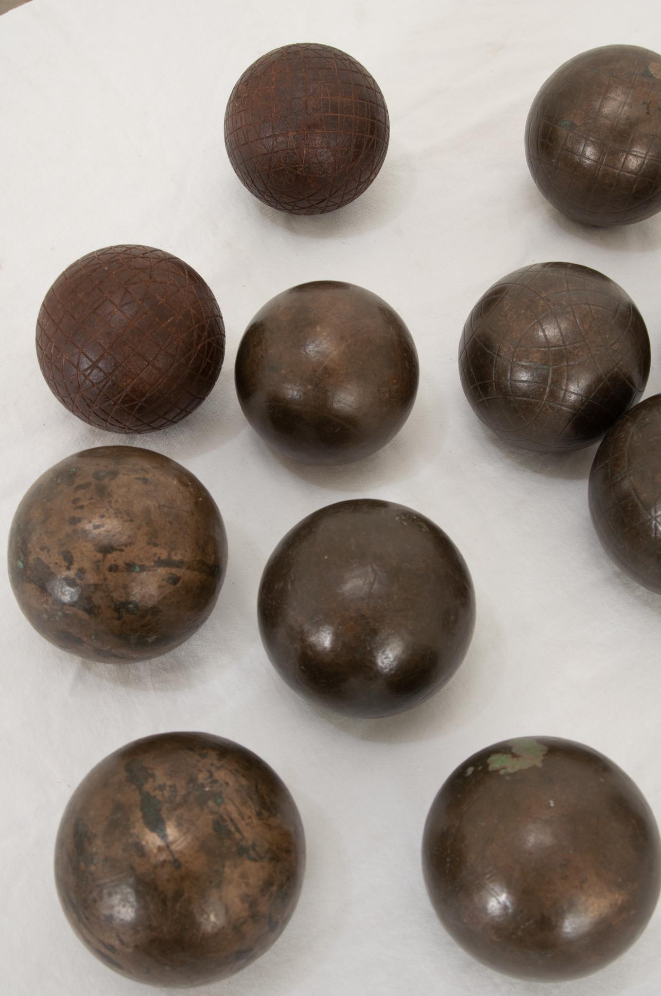 French 20th Century Collection of 12 Boules For Sale 1