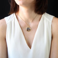 French 20th Century Dendritic Agate 18 Karat Rose Green Gold Pendant