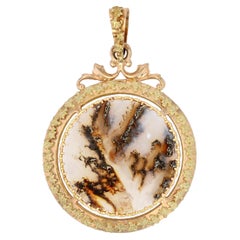 Vintage French 20th Century Dendritic Agate 18 Karat Rose Green Gold Pendant