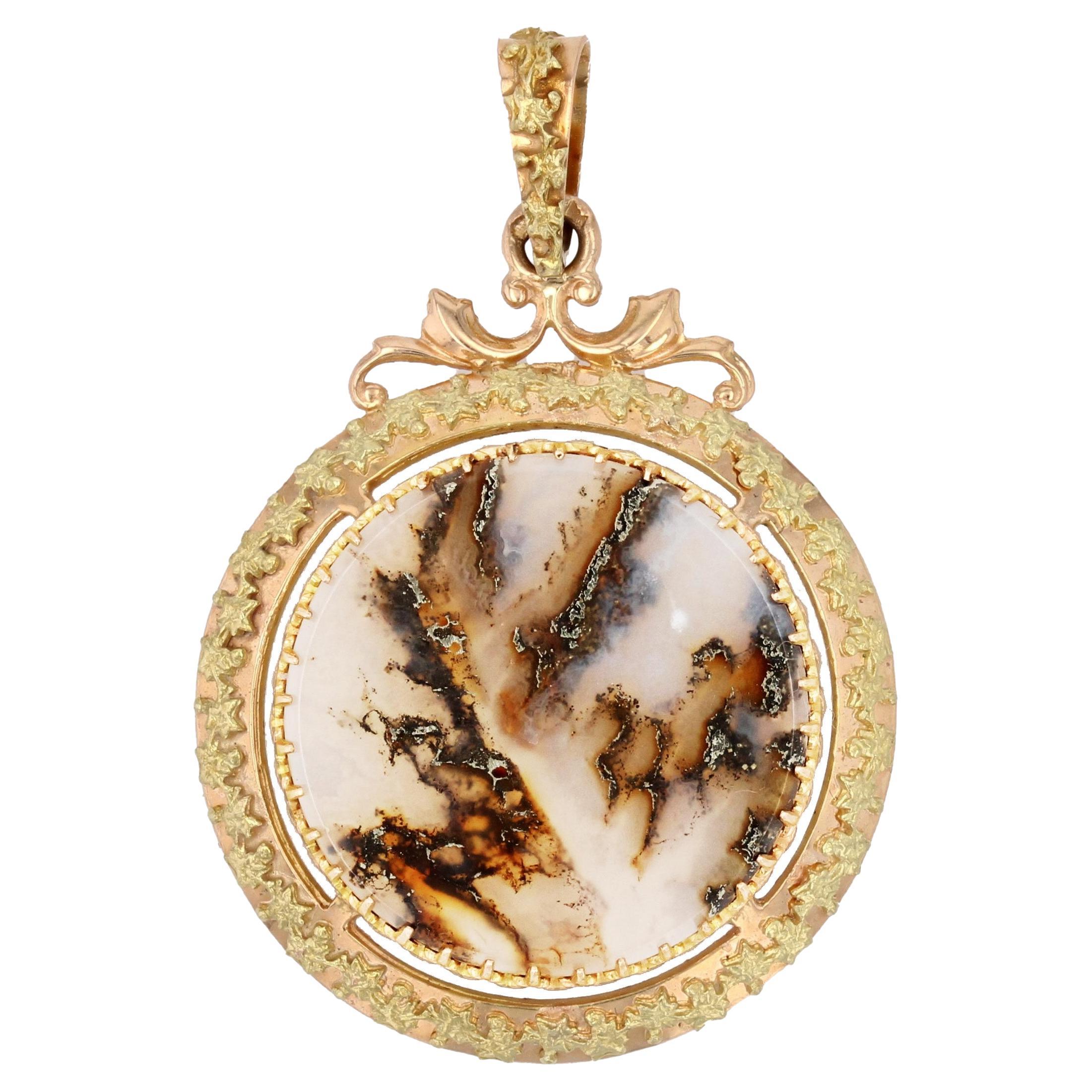 French 20th Century Dendritic Agate 18 Karat Rose Green Gold Pendant For Sale