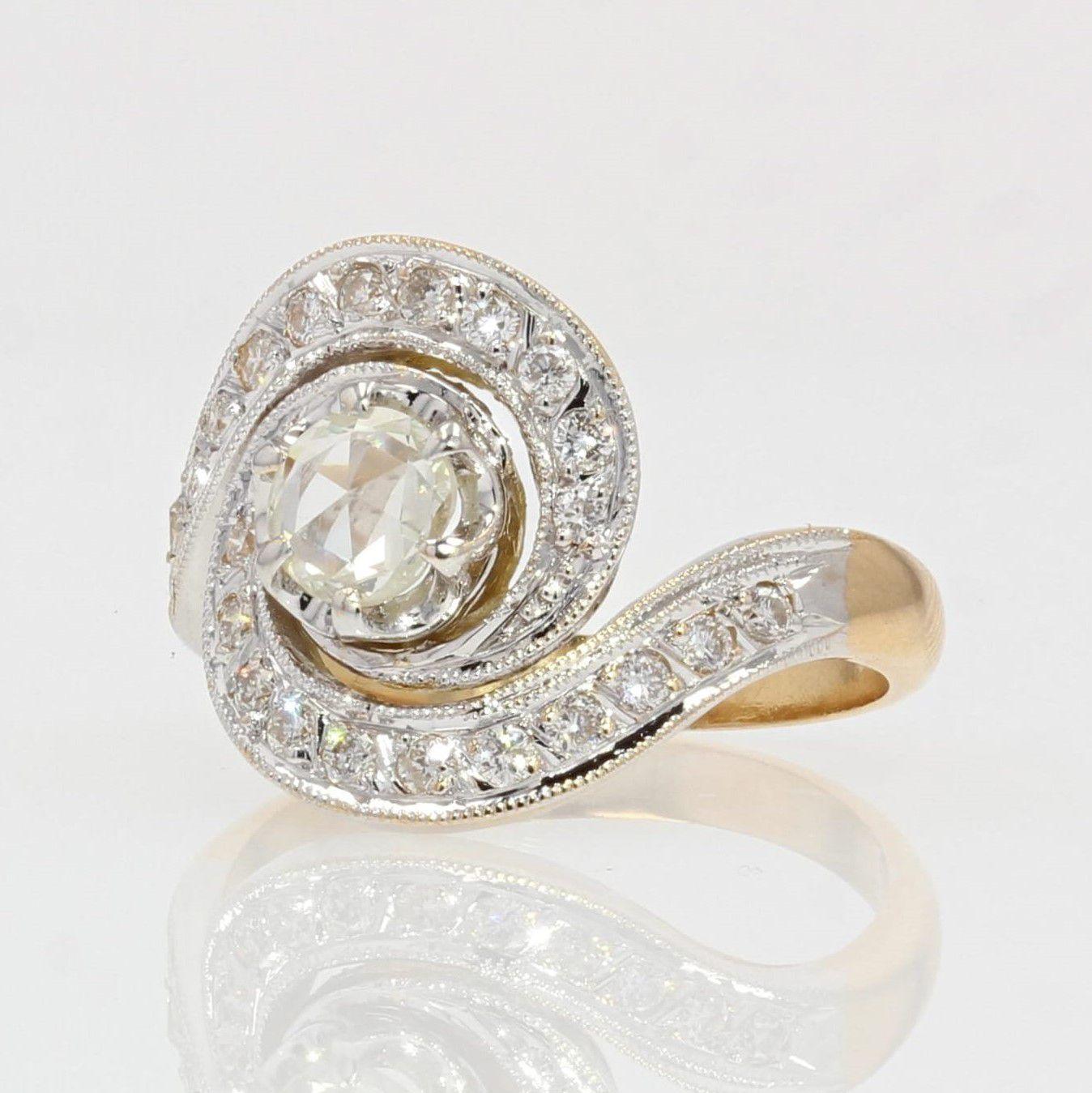 French 20th Century Diamond 18 Karat Yellow White Gold Swirl Ring In Excellent Condition In Poitiers, FR