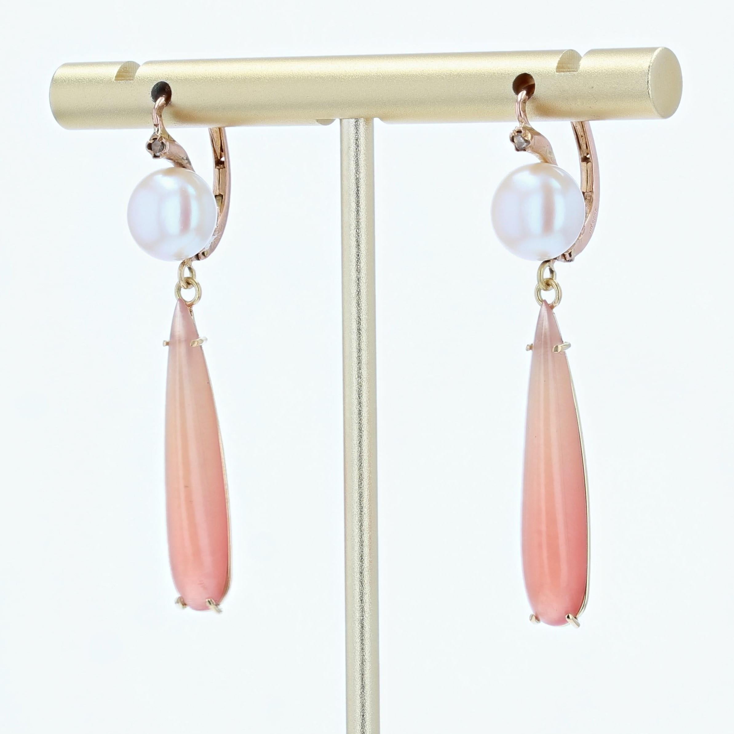 Belle Époque French, 20th Century, Diamond Pearl Garnet 18 Karat Rose Gold Dangle Earrings For Sale