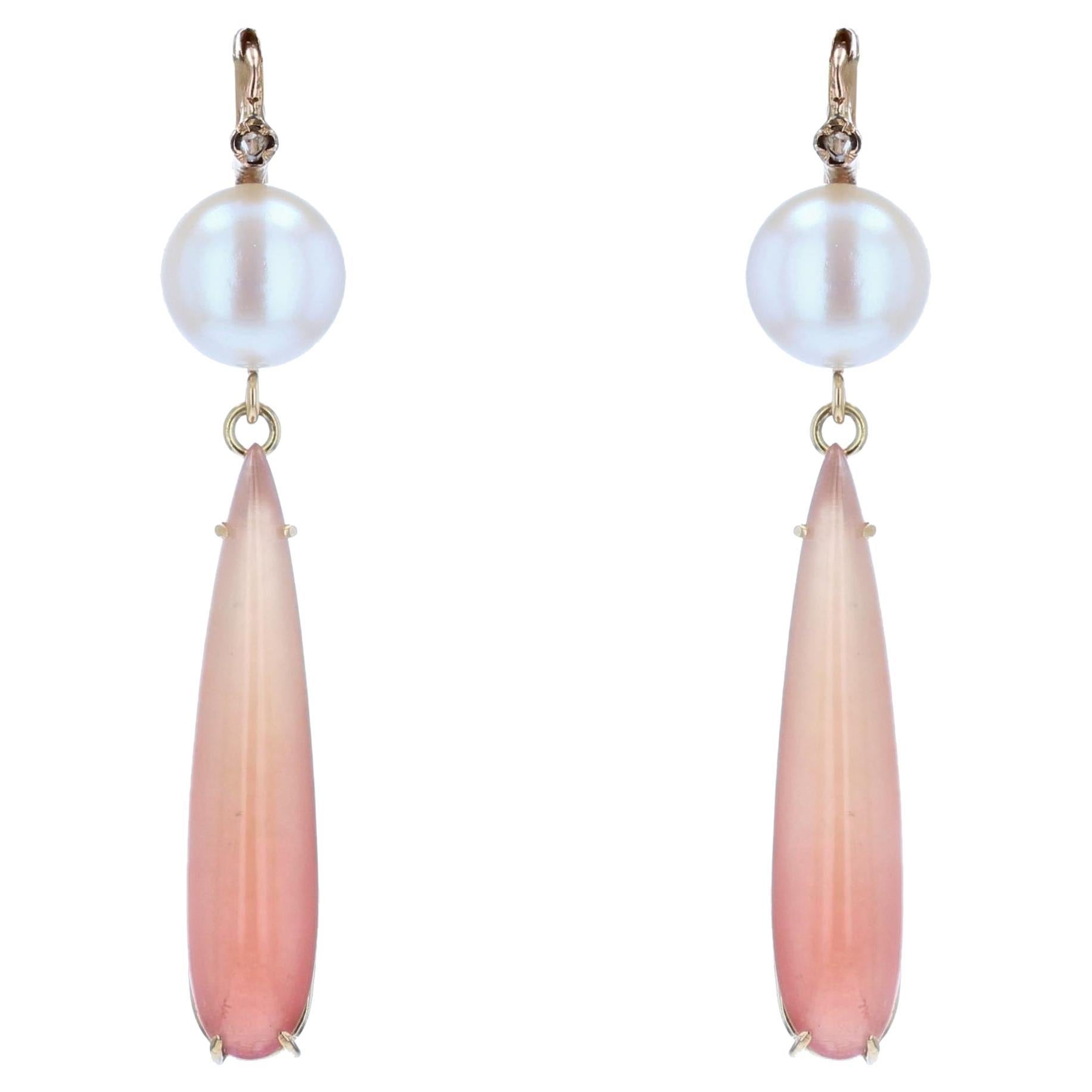 Francese, XX secolo, Orecchini pendenti in oro rosa 18 carati con diamanti e perle e granati in vendita